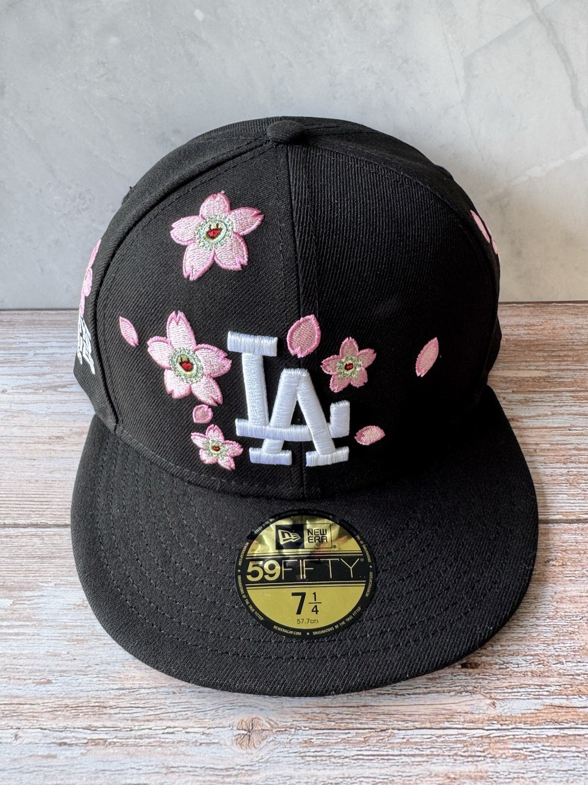 MLB x New Era x Takashi Murakami LA Dodgers 59FIFTY Fitted Hat 7 1/4 Black MLB x New Era x Takashi Murakami LA Dodgers 59FIFTY Fitted Hat 7 1/4 Black