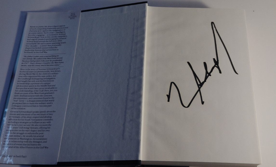Signed It Doesn’t Take a Hero General H Norman Schwarzkopf Hardcover Autobio Signed It Doesn’t Take a Hero General H Norman Schwarzkopf Hardcover Autobio