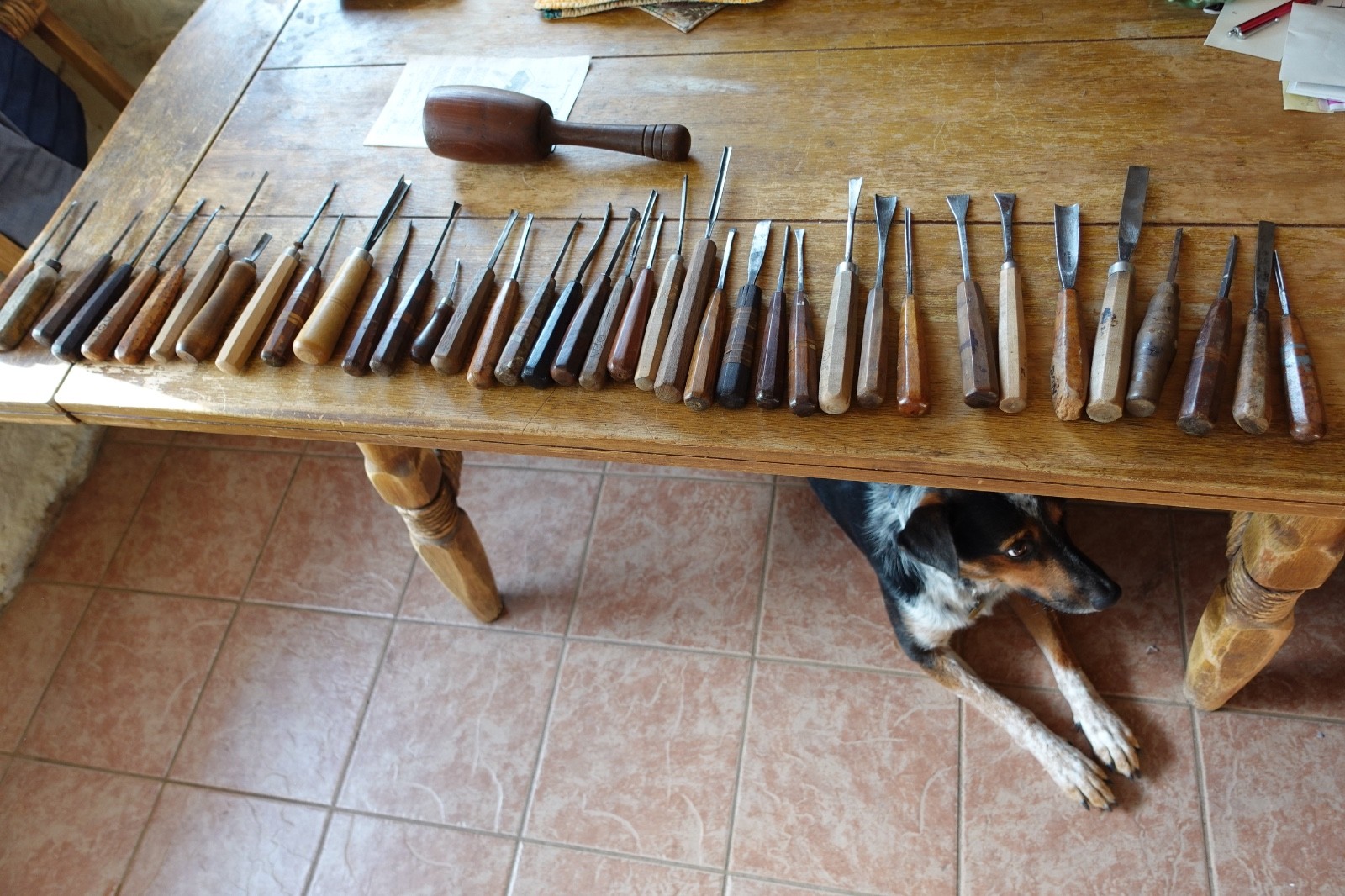 Large Lot of vintage Wood Carving Tools, many brands, all old. Large Lot of vintage Wood Carving Tools, many brands, all old.