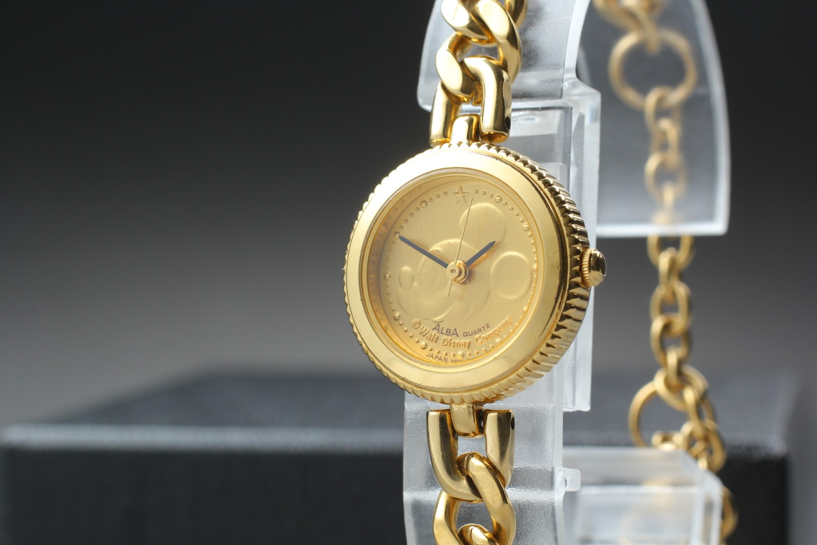 Vtg 1992 N MINT Quartz Mouse Seiko Alba V401-0070 Disney Gold Womens Watch JAPAN