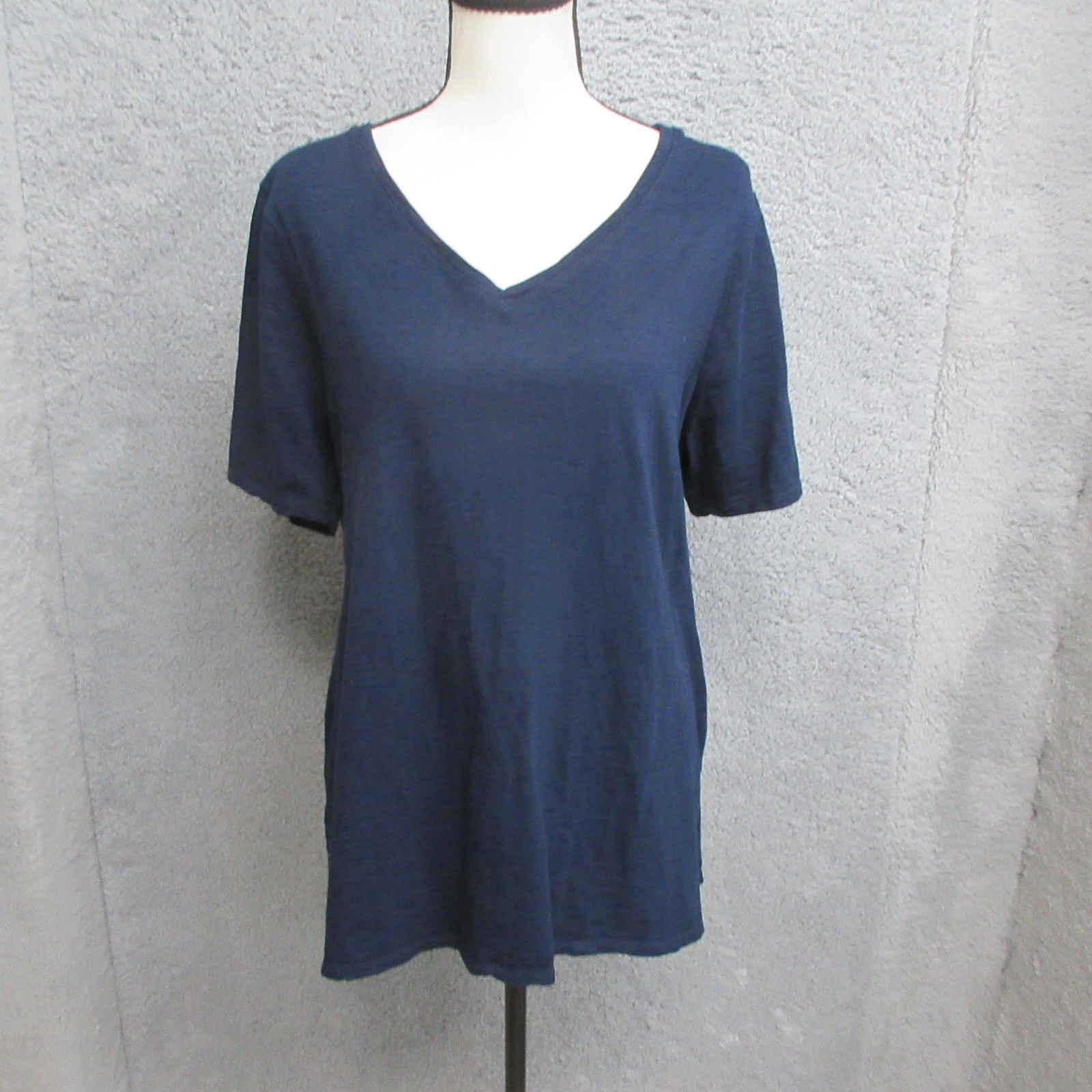 Chicos Travelers Slub Knit Shirt Womens L Blue The Ultimate Tee V Neck Relaxed