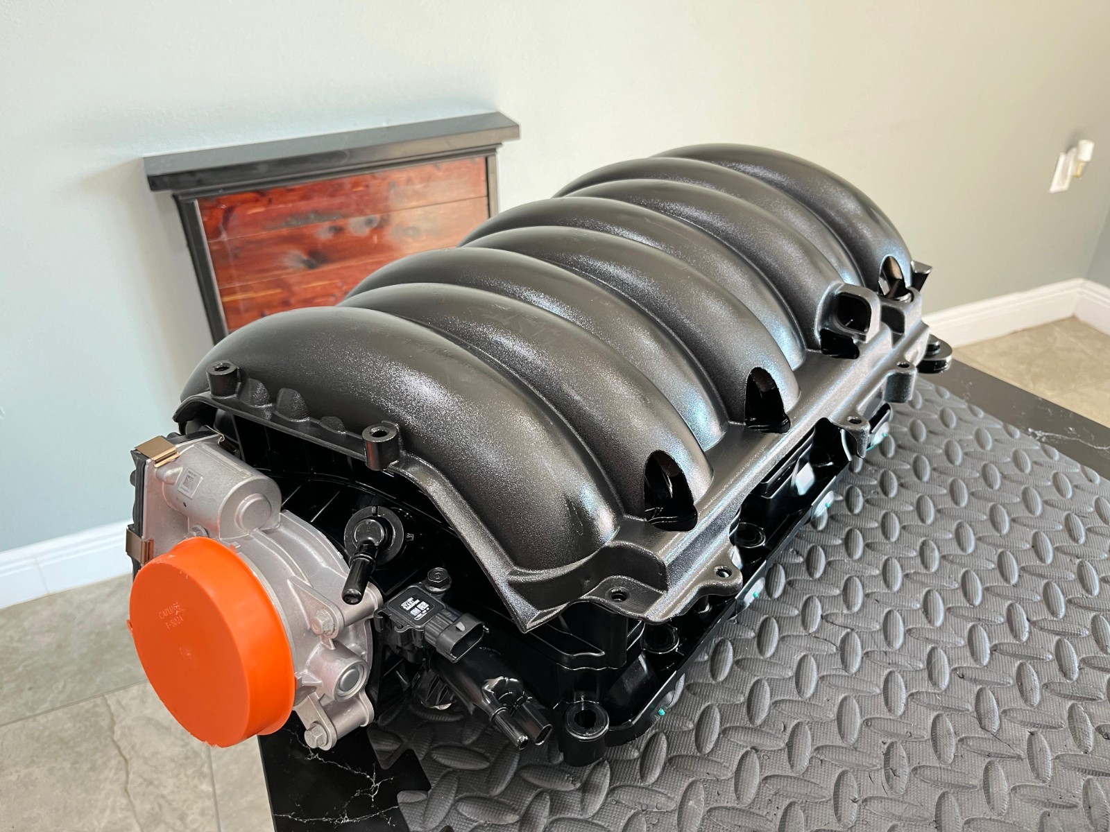 NEW-OEM INTAKE MANIFOLD 2014 - 2026 SIERRA/SILVERADO/ESCALADE/YUKON/TAHOE 6.2L