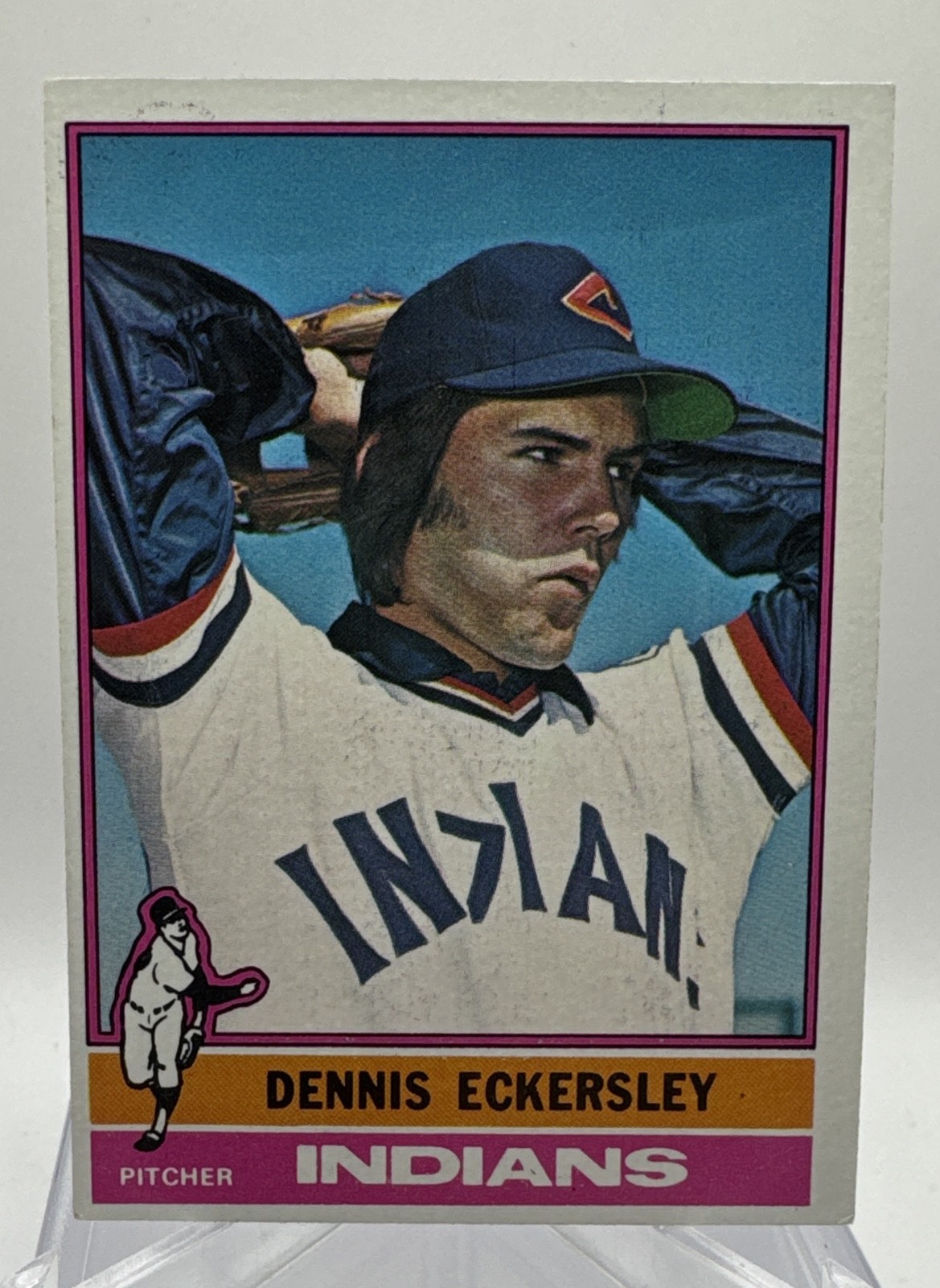 Dennis Eckersley Rookie Card 1976 Topps - #98 (RC) Dennis Eckersley Rookie Card 1976 Topps - #98 (RC)