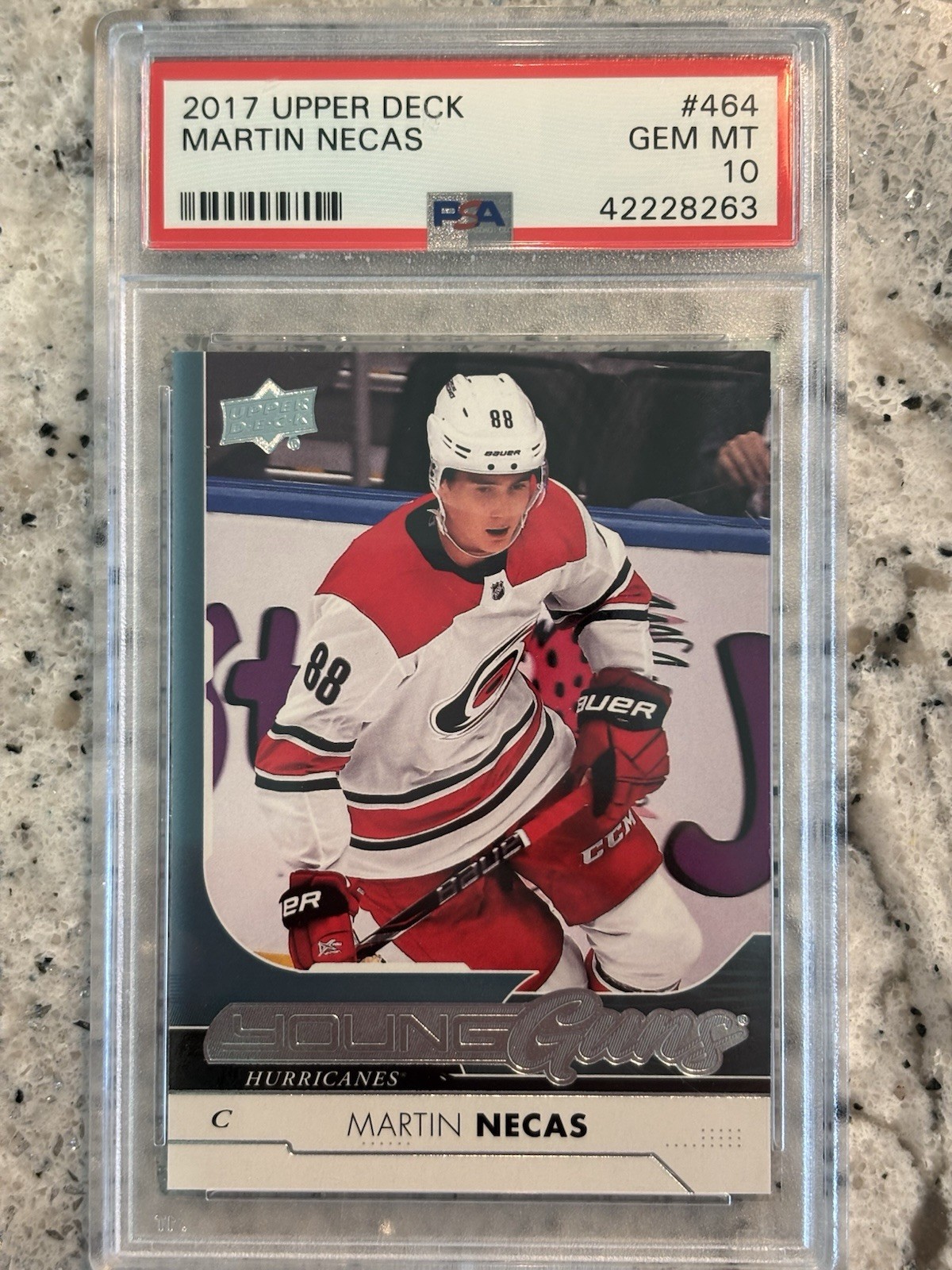 2017-18 Upper Deck - Young Guns Martin Necas #464 (RC) PSA 10 2017-18 Upper Deck - Young Guns Martin Necas #464 (RC) PSA 10