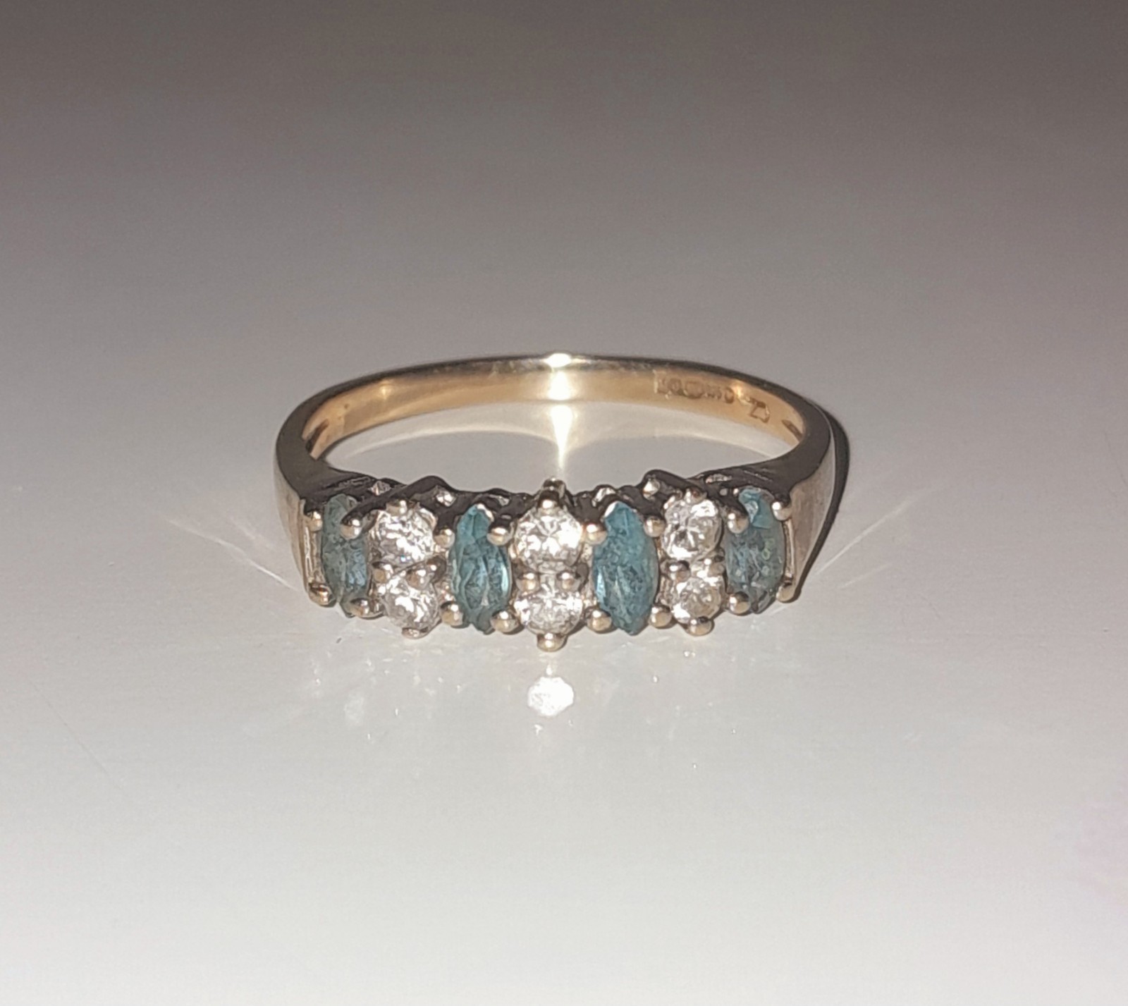 9ct Yellow gold cubic zirconia & natural Aqua Marine gem stone ring, size M 9ct Yellow gold cubic zirconia & natural Aqua Marine gem stone ring, size M