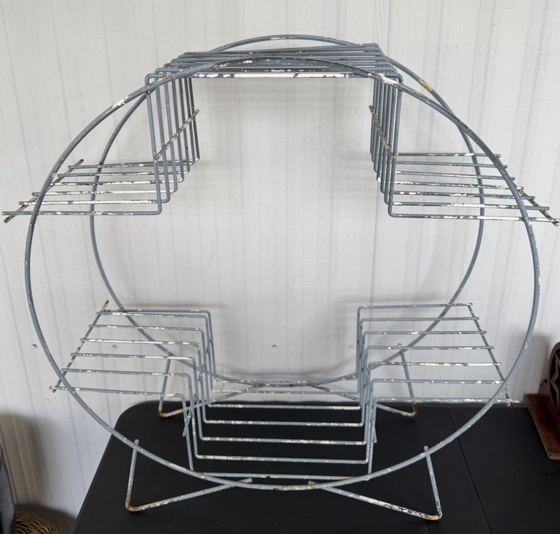 Mid-Century Circular Wire Hoop Plant Stand - 1950\'s-60\'s MCM Planter Mid-Century Circular Wire Hoop Plant Stand - 1950\'s-60\'s MCM Planter
