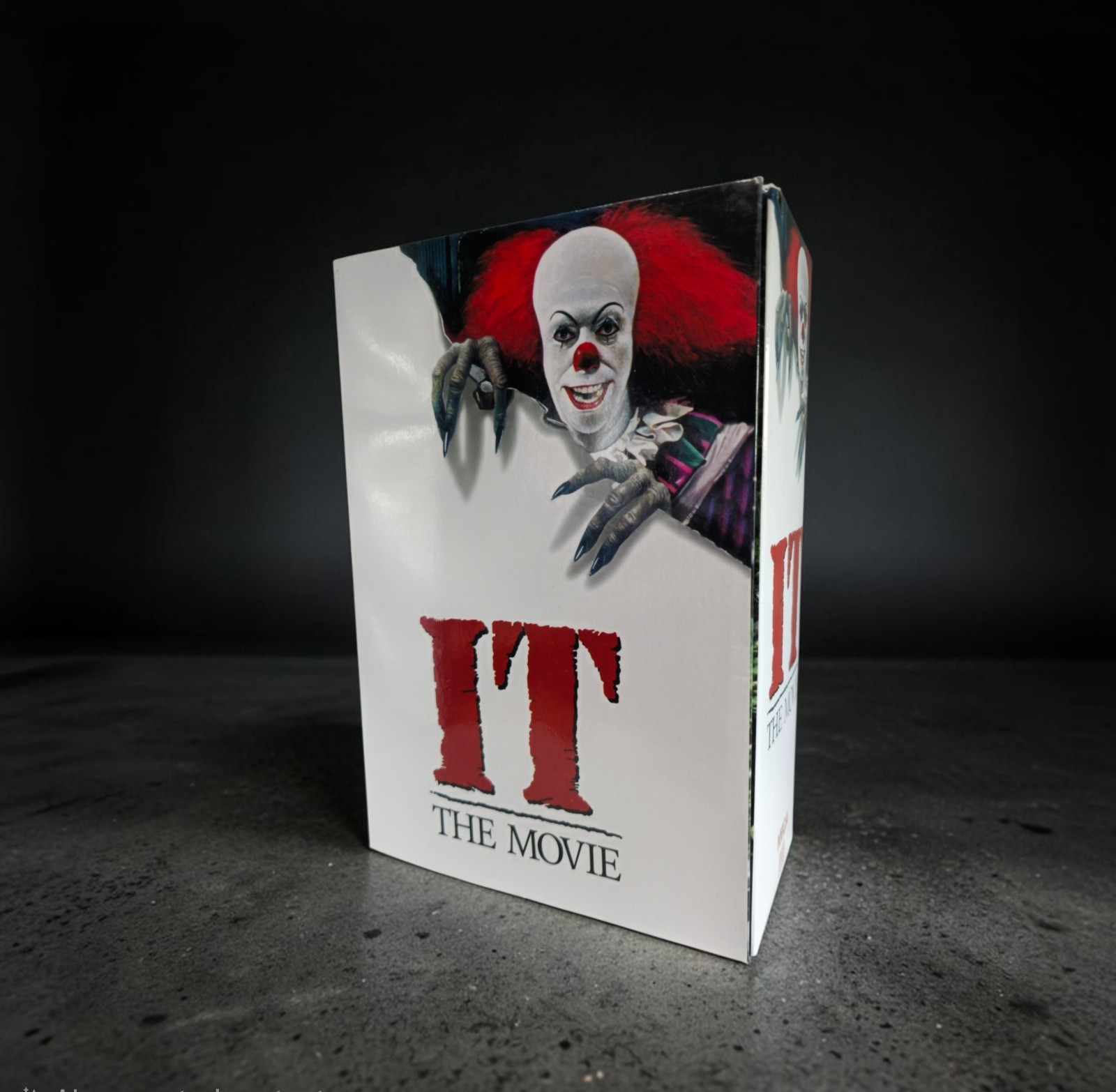 NECA IT The Movie 1990 Ultimate Pennywise 7 Inch Action Figure Tim Curry New NECA IT The Movie 1990 Ultimate Pennywise 7 Inch Action Figure Tim Curry New