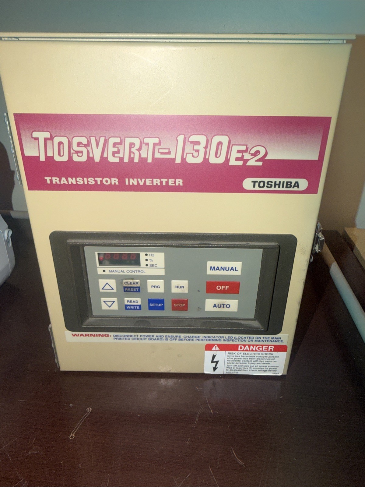 TOSHIBA TOSVERT 130-E2 TRANSISTOR INVERTER
