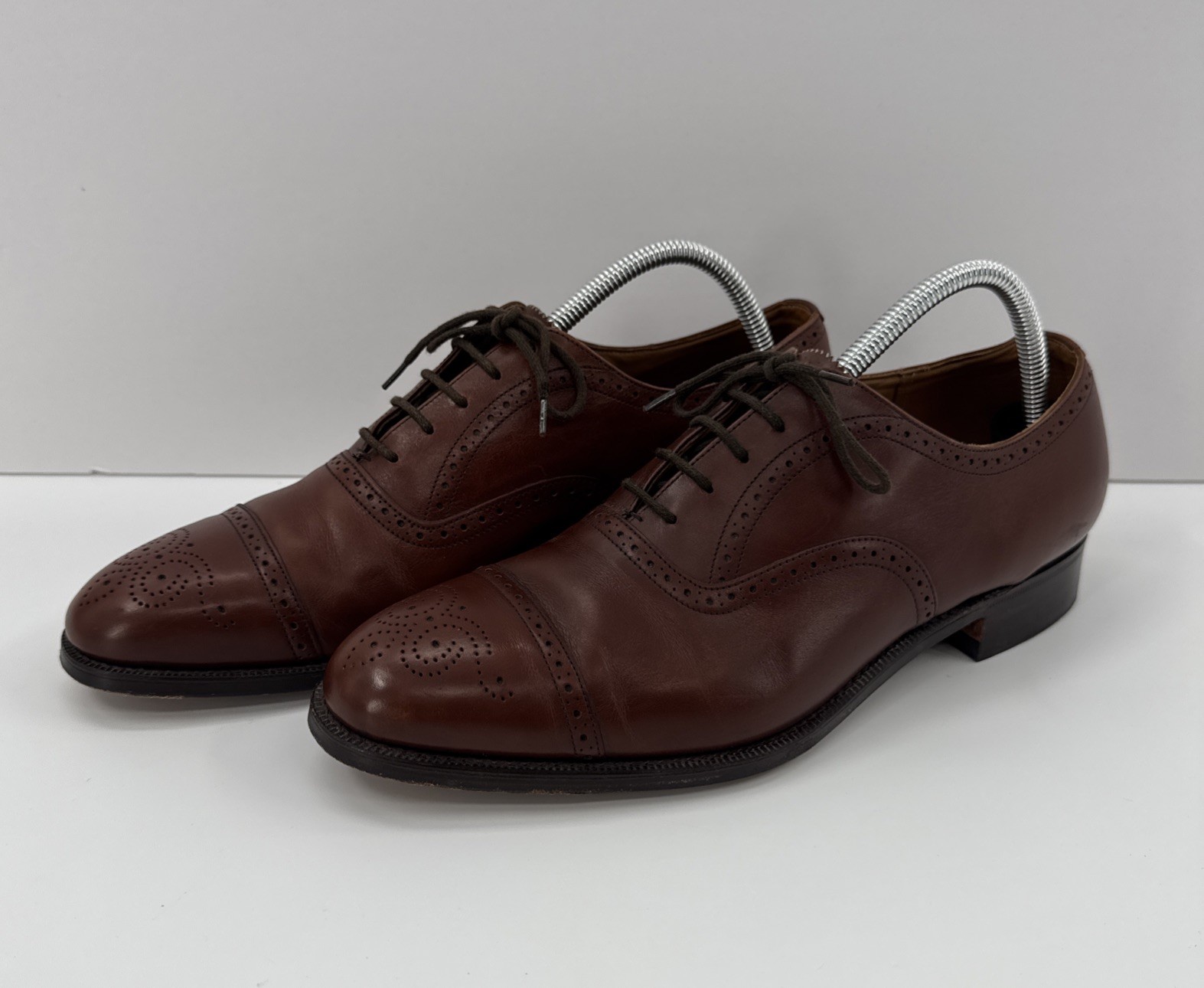 Church\'s Brown Leather Oxford Brogue Shoes Luxury Men\'s US 9.5 UK 8.5 EU 42.5 Church\'s Brown Leather Oxford Brogue Shoes Luxury Men\'s US 9.5 UK 8.5 EU 42.5