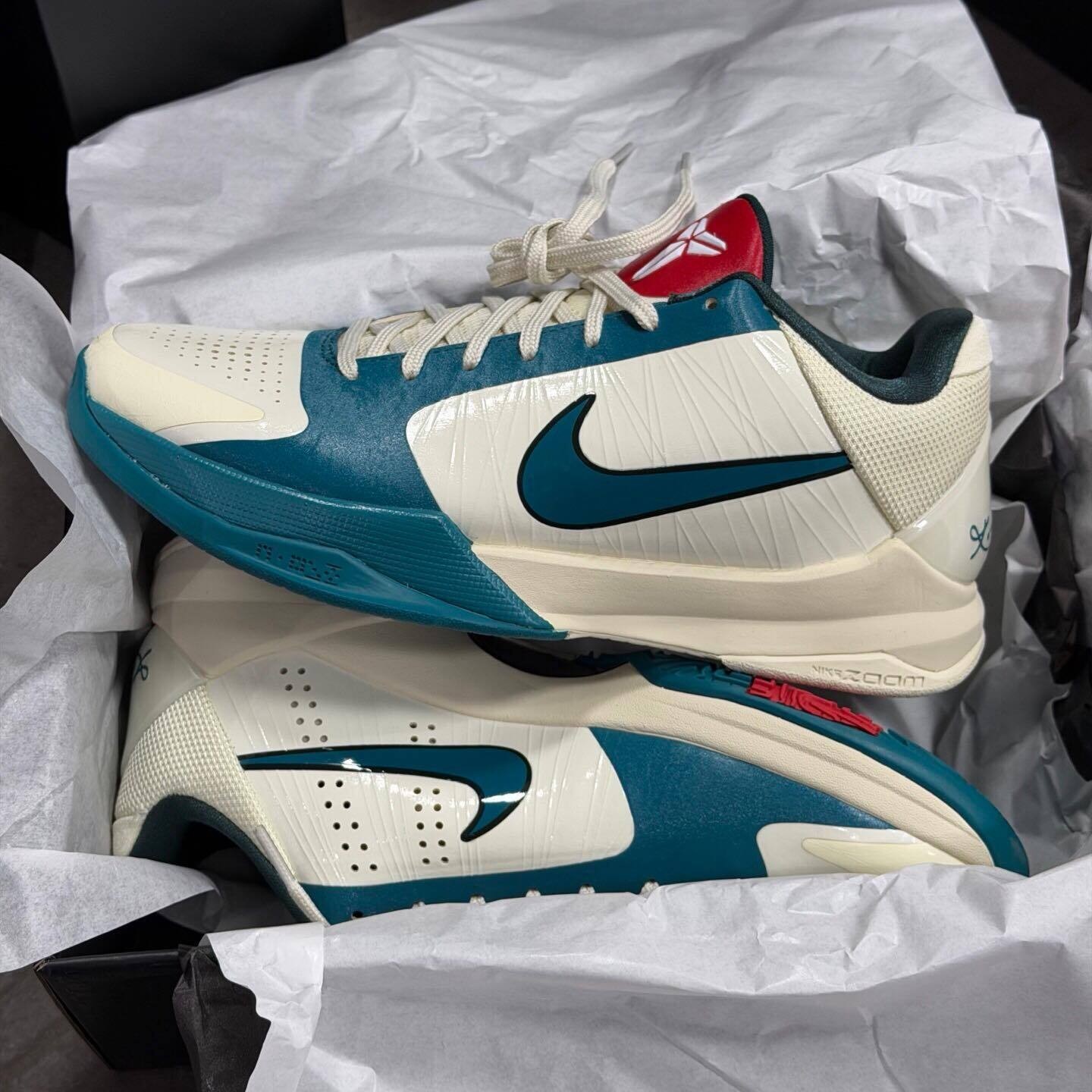 IZ1852-100 Nike Kobe 5 Protro Clark Coconut Milk Spruce Men’s Size
