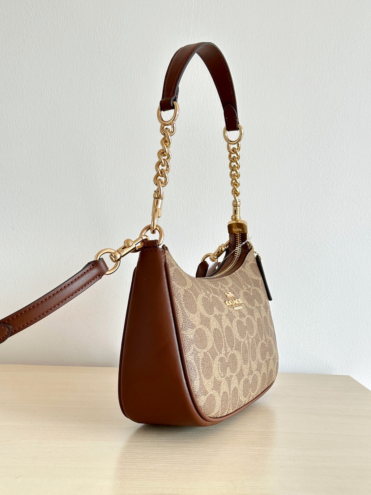 Coach CV933 Brown Teri Shoulder Bag In Signature Canvas Outlet 