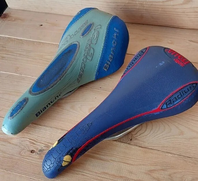Lotf Of 2 Selle ITALIA RADIUS And Bianchi Ciclying Saddle Lotf Of 2 Selle ITALIA RADIUS And Bianchi Ciclying Saddle