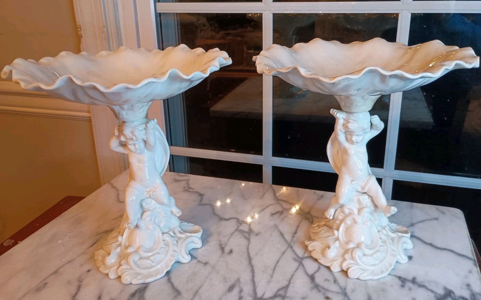Pair of Copeland Spode Glazed Porcelain Fruit Pedestal Circa 1900, Cherubs, Read Pair of Copeland Spode Glazed Porcelain Fruit Pedestal Circa 1900, Cherubs, Read