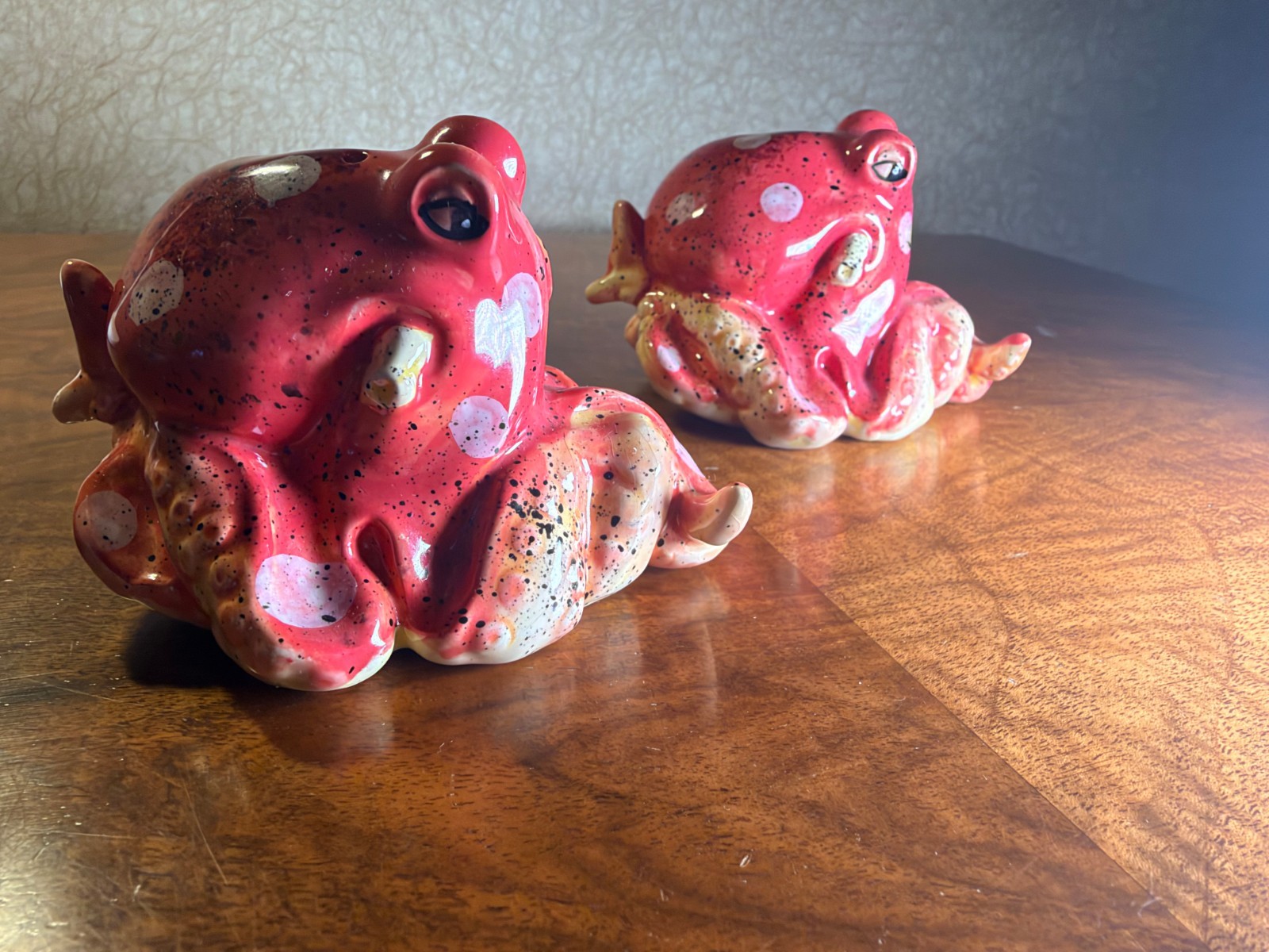 Heather Goldminc Blue Sky 2016 Octopus Salt & Pepper Shakers Red Polka Dot Pair