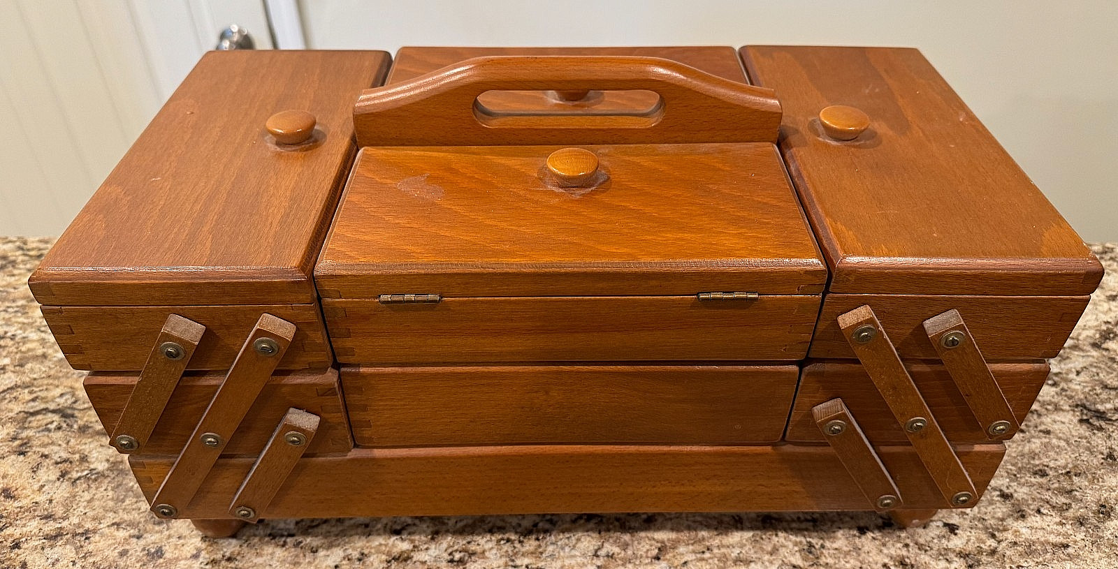 1940 Expandable Wooden Sewing Box Multiple Drawers & Storage Compartments Walnut 1940 Expandable Wooden Sewing Box Multiple Drawers & Storage Compartments Walnut