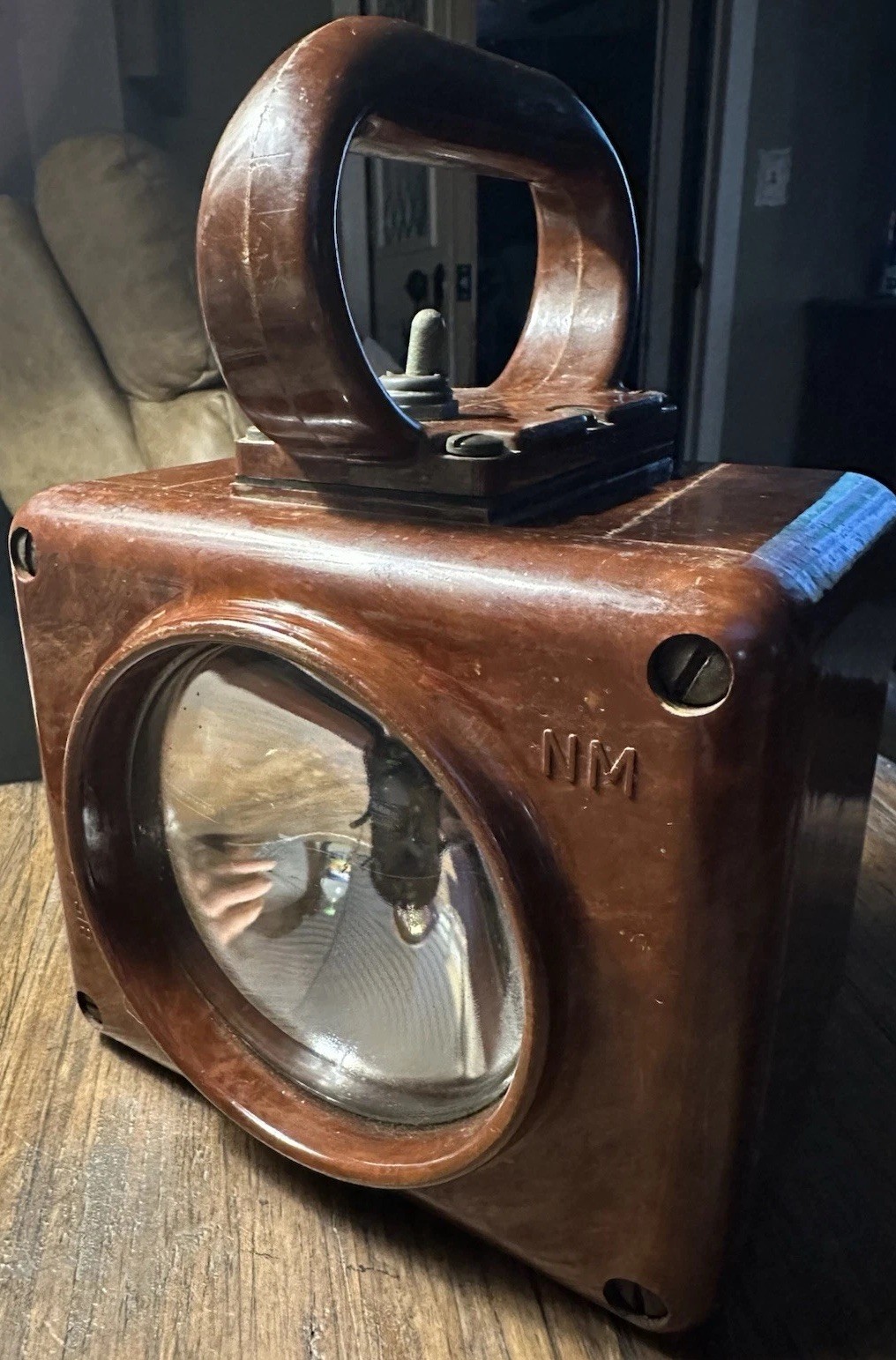 U.S. Navy BuShips SYM 100.2 Bakelite Battle Lantern 815-74434-4 Vintage
