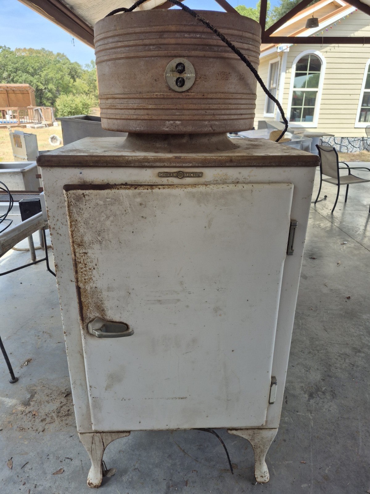 General Electric Top Monitor Refrigerator Model CK-2-B16 1930\'s Antique 