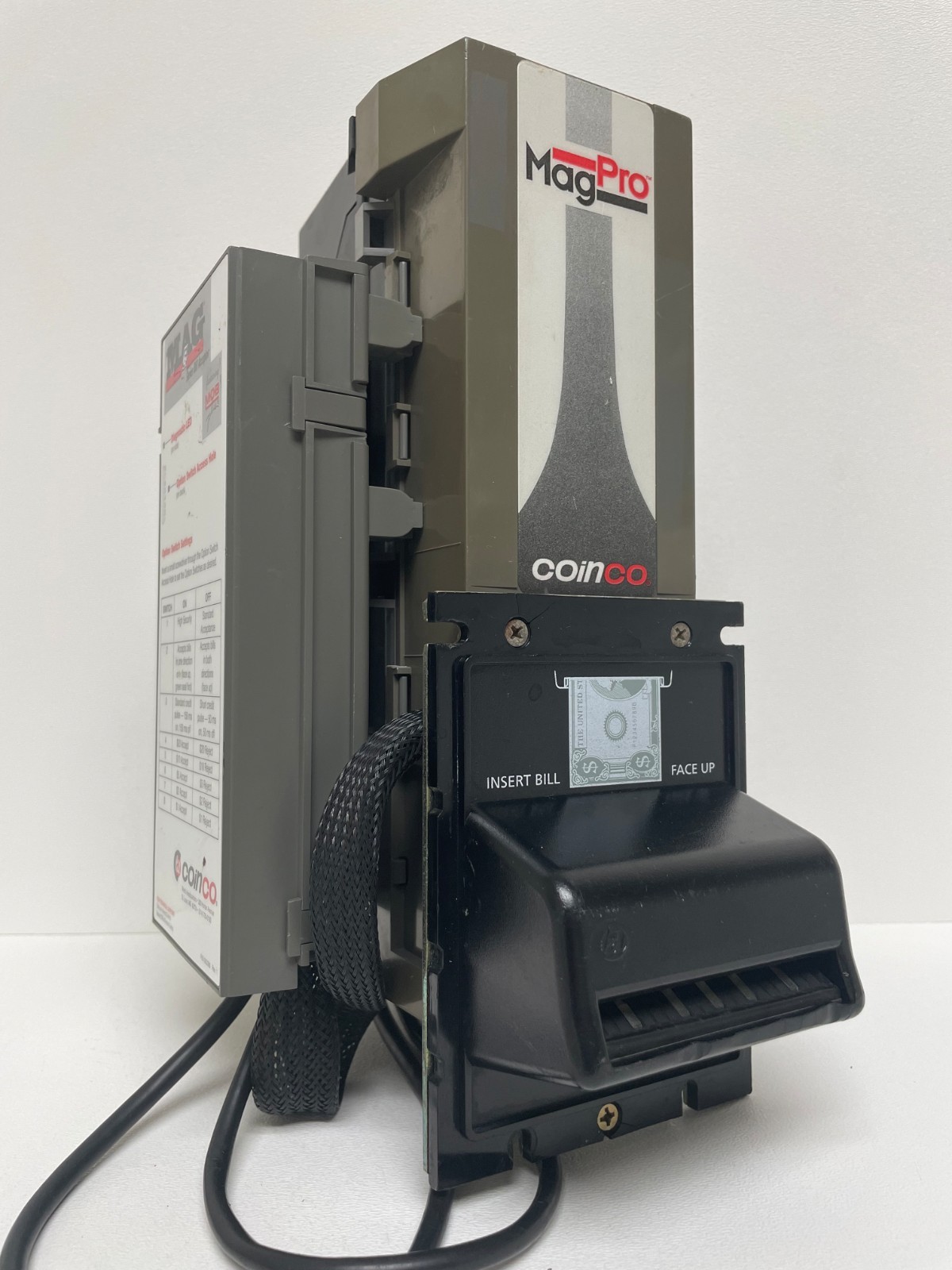 COINCO MAG50B $1 only BILL ACCEPTOR BILL VALIDATOR *COMPLETELY REBUILT* COINCO MAG50B $1 only BILL ACCEPTOR BILL VALIDATOR *COMPLETELY REBUILT*