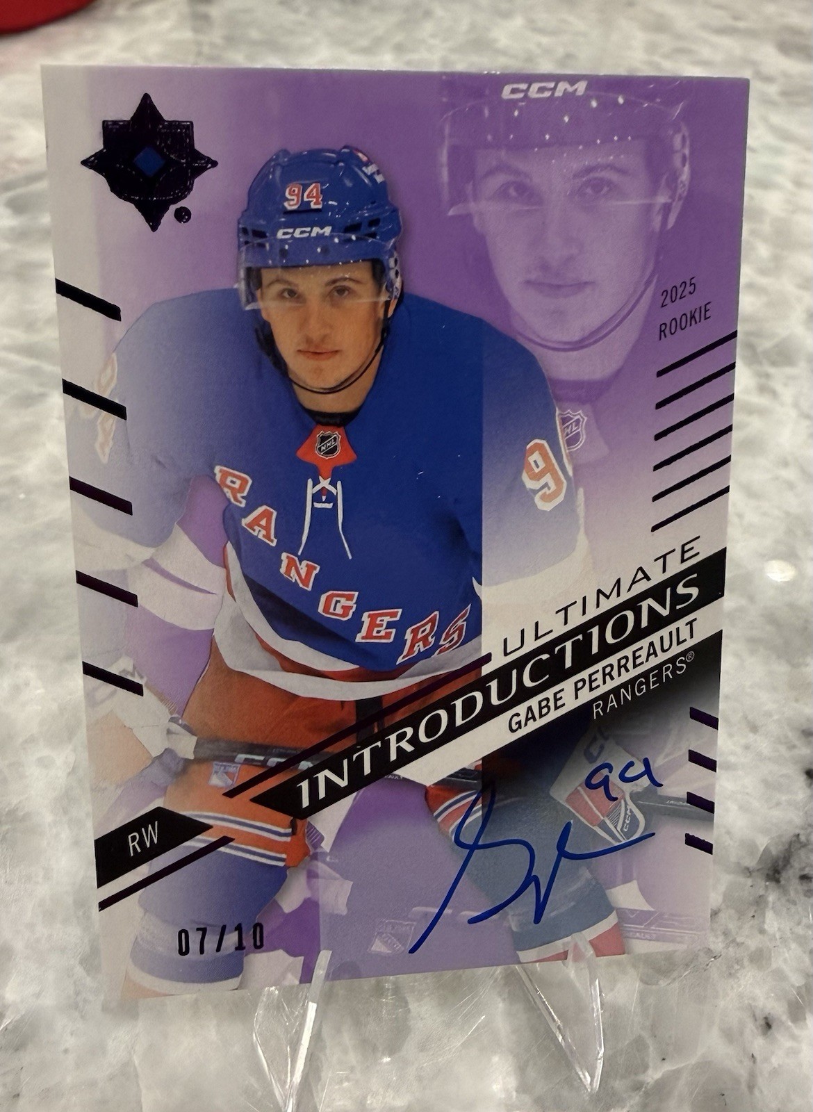 2025/26 Upper Deck Ultimate Gabe Perreault Rookie AUTO /10 RANGERS 🔥🔥 2025/26 Upper Deck Ultimate Gabe Perreault Rookie AUTO /10 RANGERS 🔥🔥