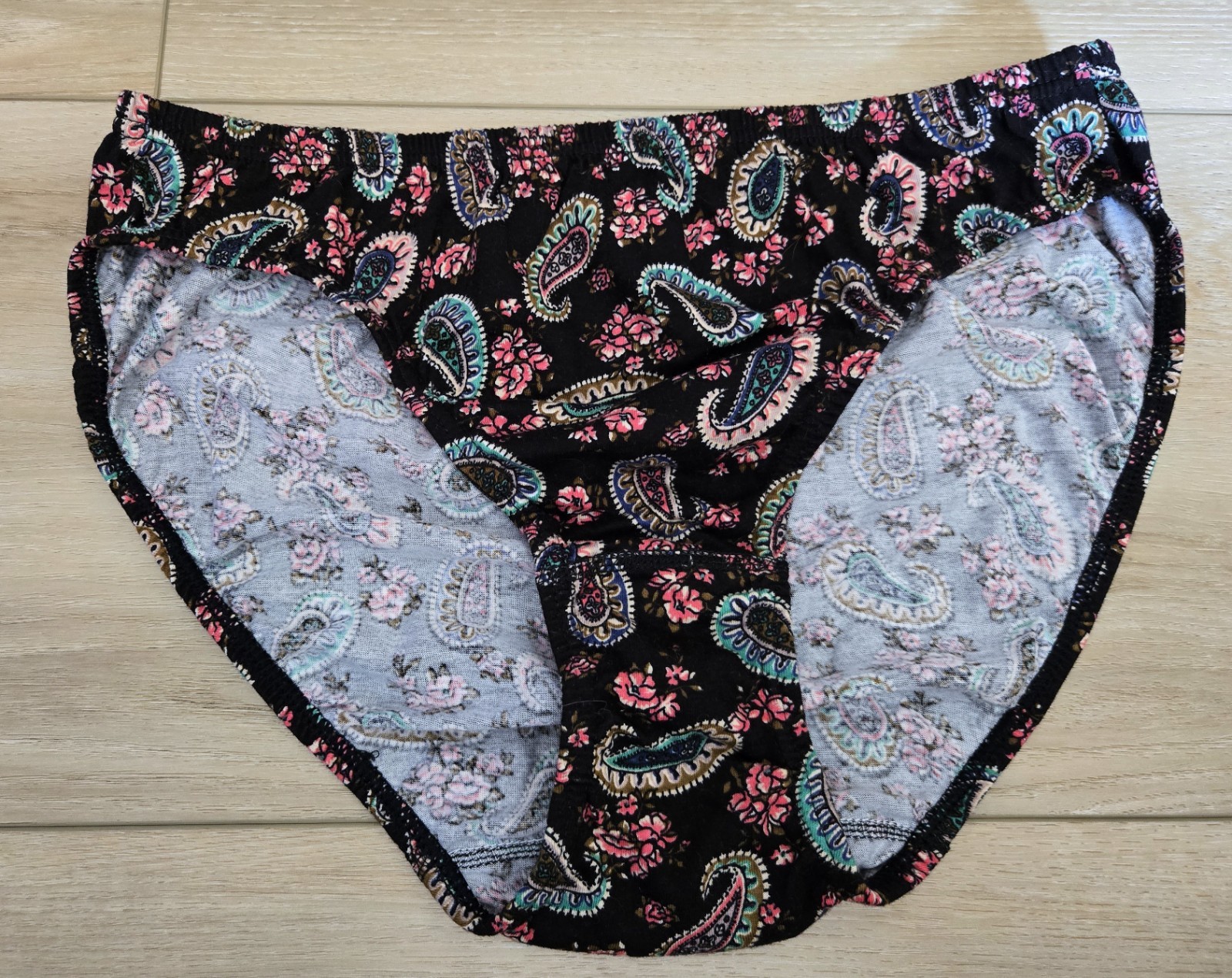 Rare Vintage Victoria\'s Secret Paisley 100% Cotton High-Leg Bikini Panties M Rare Vintage Victoria\'s Secret Paisley 100% Cotton High-Leg Bikini Panties M