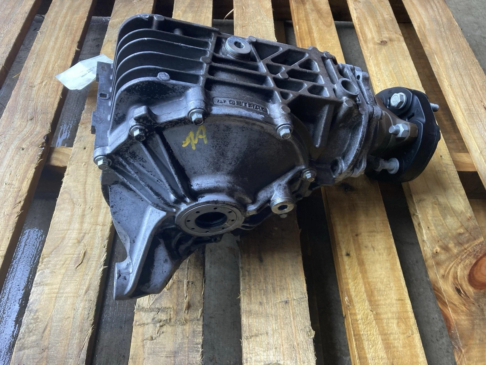 2005-2009 Cadillac SRX Rear Axle Differential Carrier 3.23 Ratio OEM