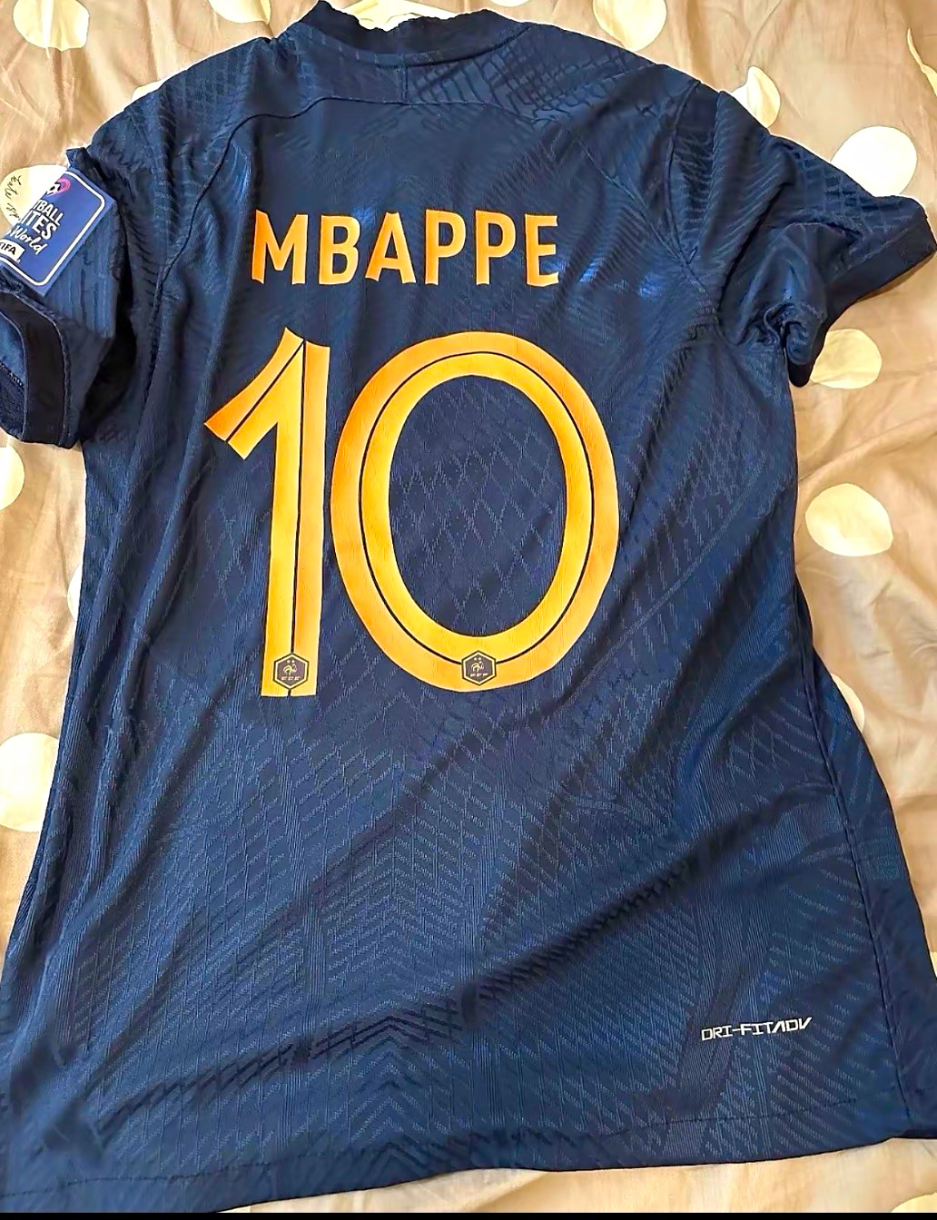 Nike France Kylian Mbappé #10 Men’s Soccer Jersey M Blue FIFA World Cup 2022 Nike France Kylian Mbappé #10 Men’s Soccer Jersey M Blue FIFA World Cup 2022