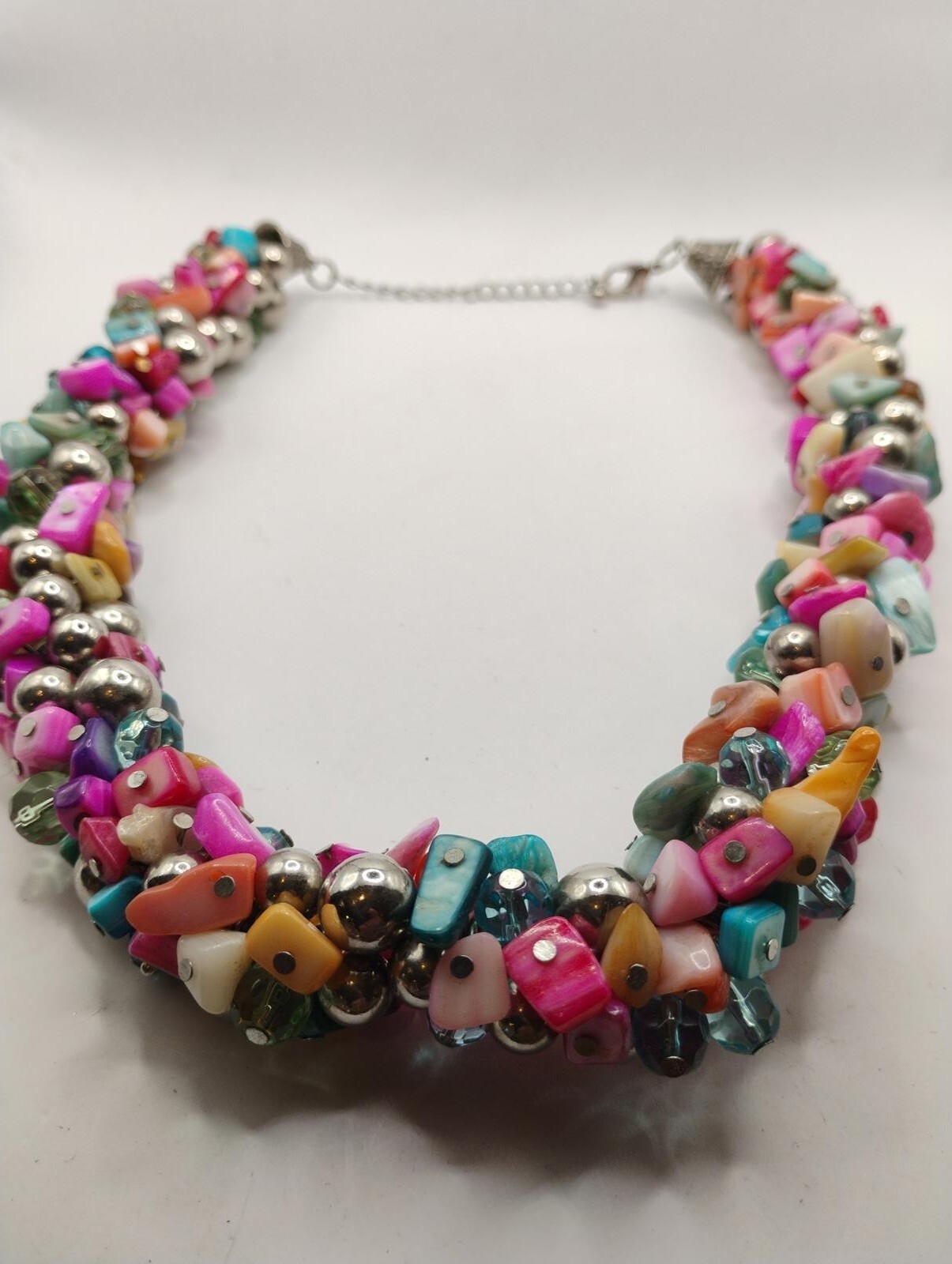 Stone Shell Multicolor Chunky Beaded Statement Necklace Pastel Hued Stone Shell Multicolor Chunky Beaded Statement Necklace Pastel Hued