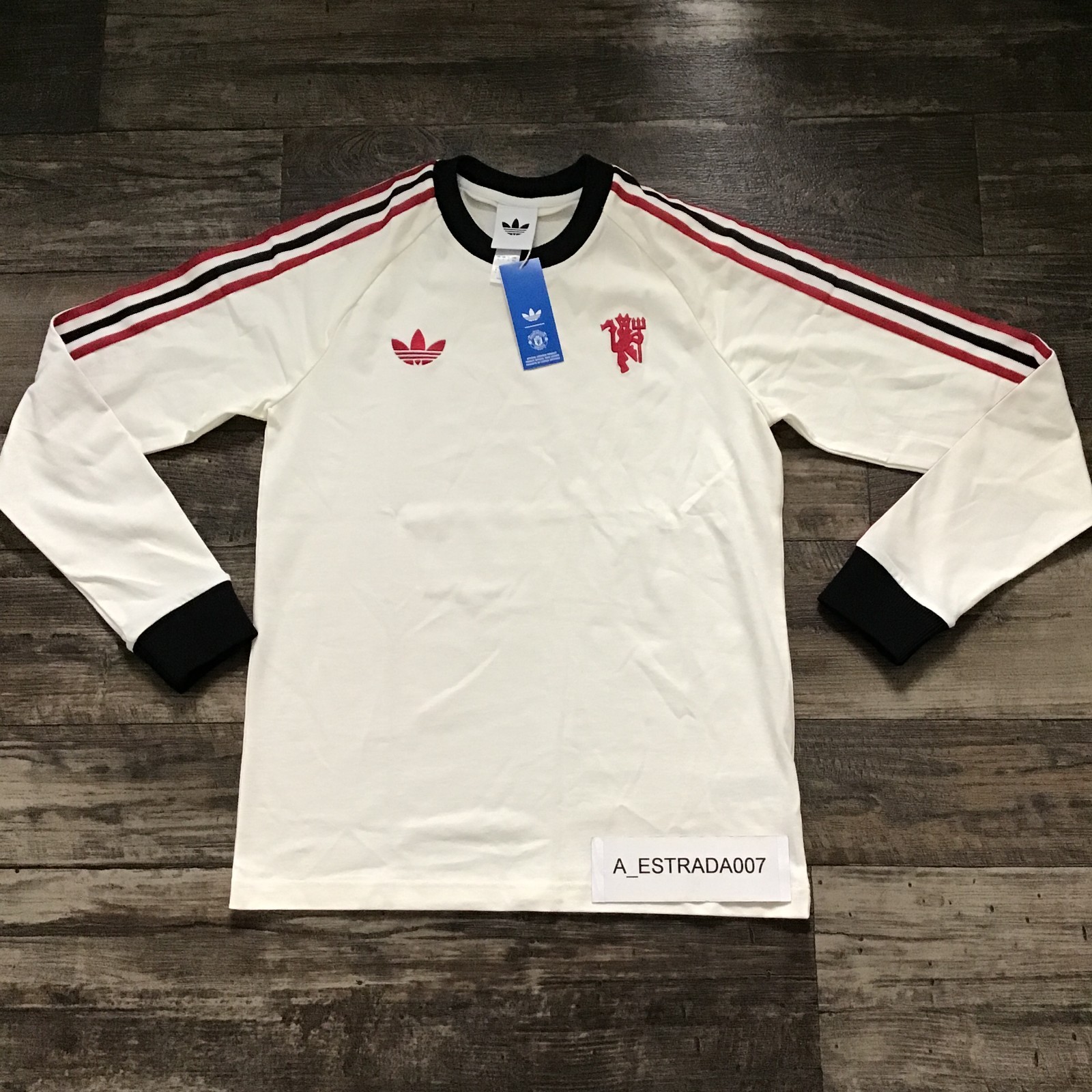 Adidas Manchester United Originals Long Sleeve T-Shirt Men\'s Size Medium NWT