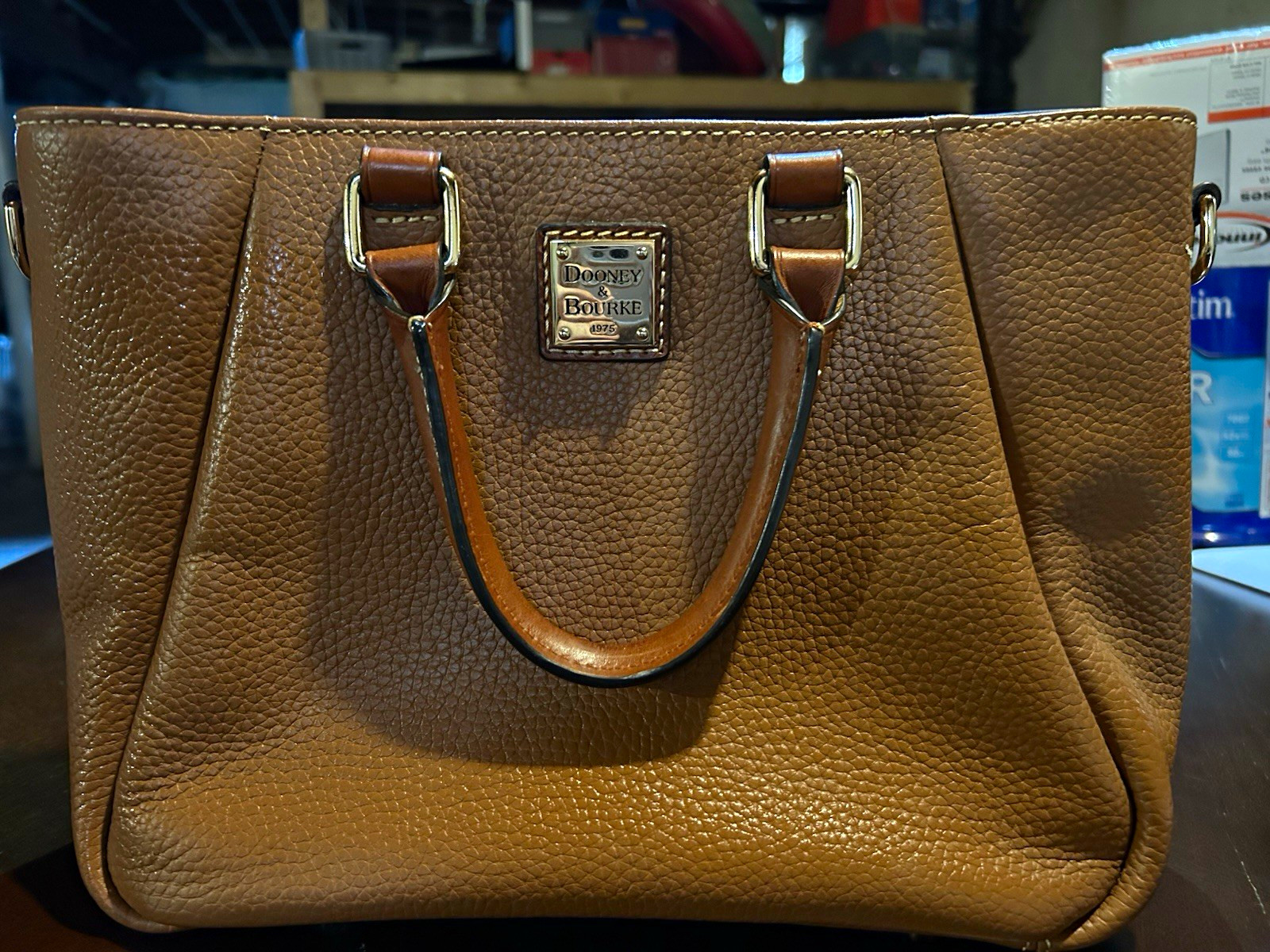 2000s Dooney & Bourke Pebbled Leather Satchel, Brown/Red Lining Zip Gold Strap M 2000s Dooney & Bourke Pebbled Leather Satchel, Brown/Red Lining Zip Gold Strap M