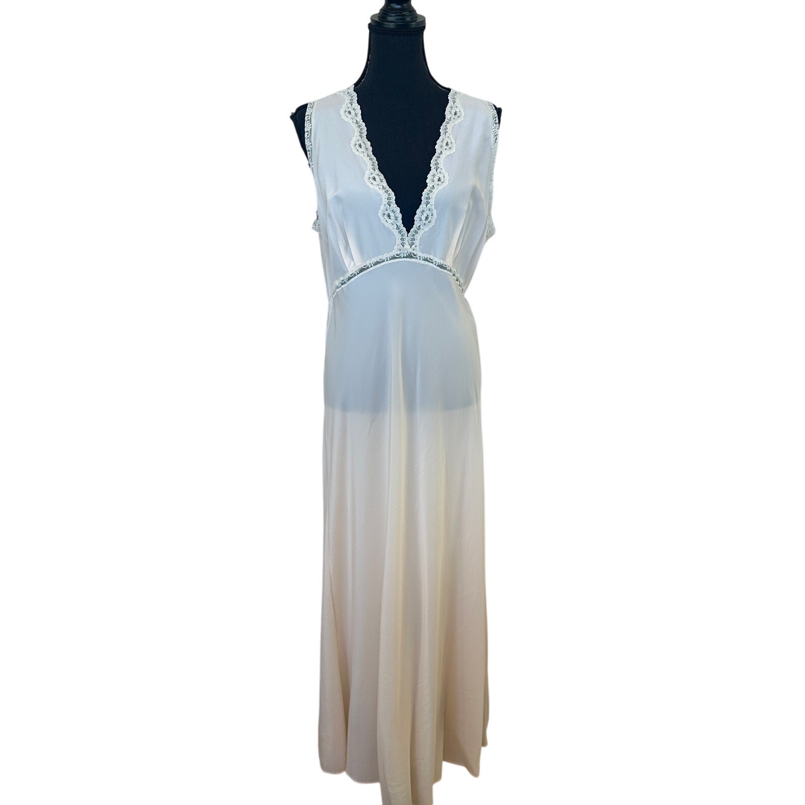 Barbizon Butter Yellow Night Gown Large Long Deadstock Rare Vintage 60s Pinup Barbizon Butter Yellow Night Gown Large Long Deadstock Rare Vintage 60s Pinup