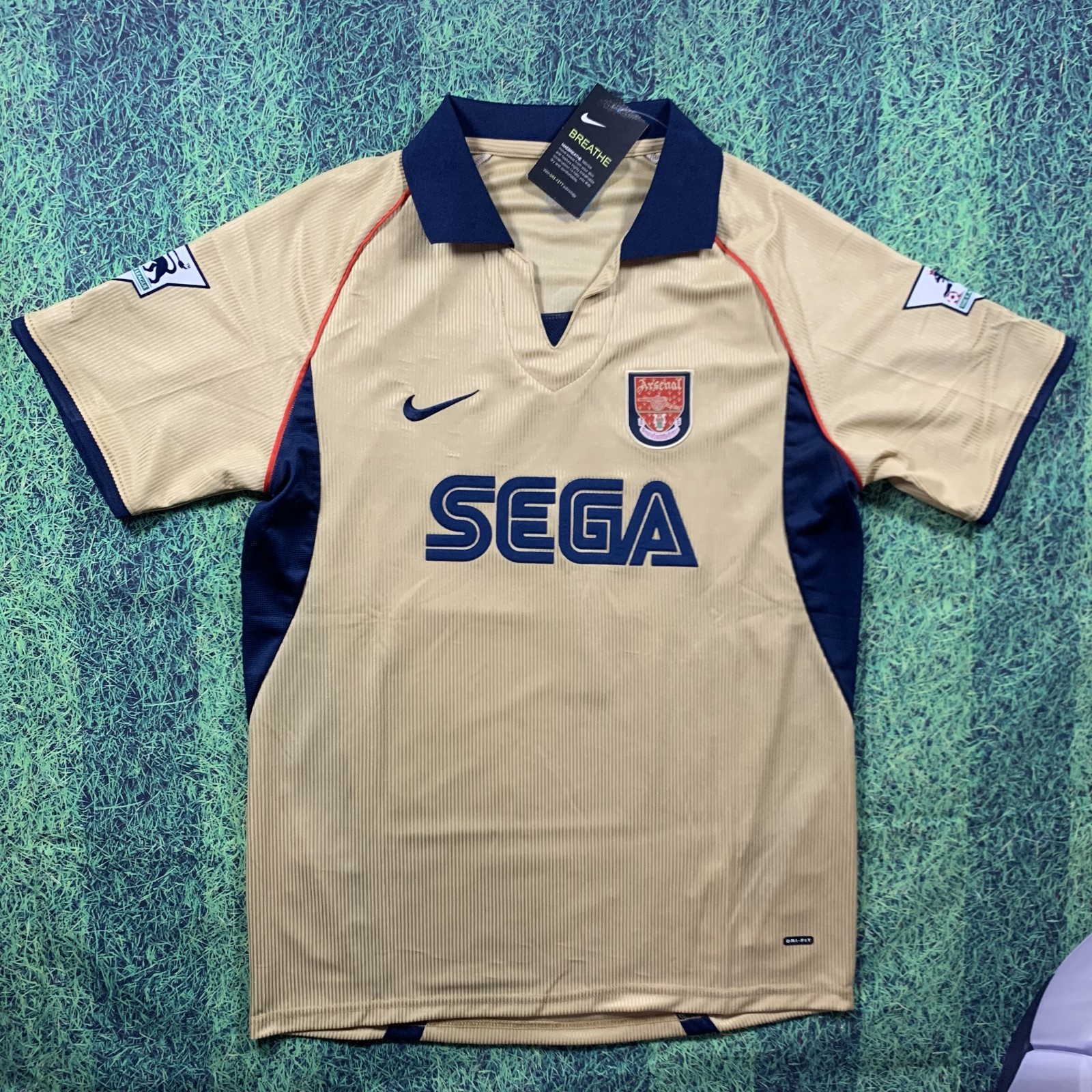 Thierry Henry Arsenal 2001/2002 Away Jersey - Retro Jersey - Mens Sizes - New
