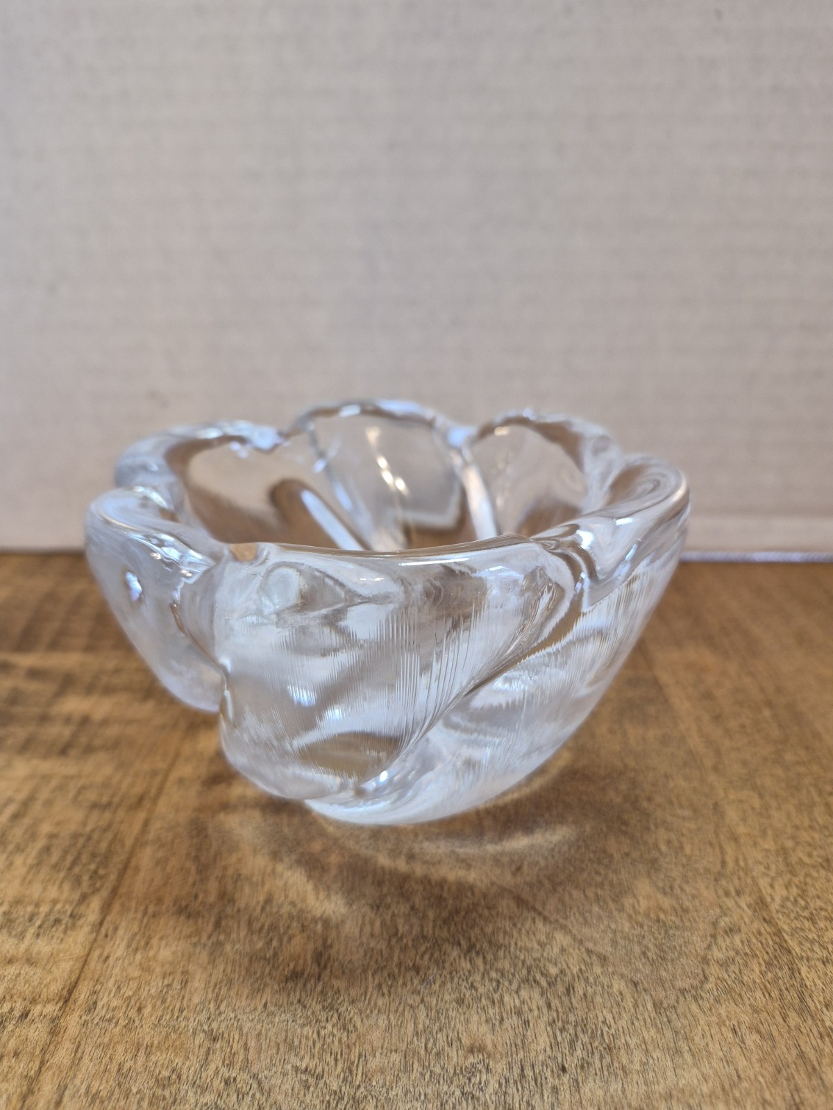 Rare  Orrefors ,EDVIN OHRSTROM Art Glass, Feather Cut Swirl Bowl , Signed