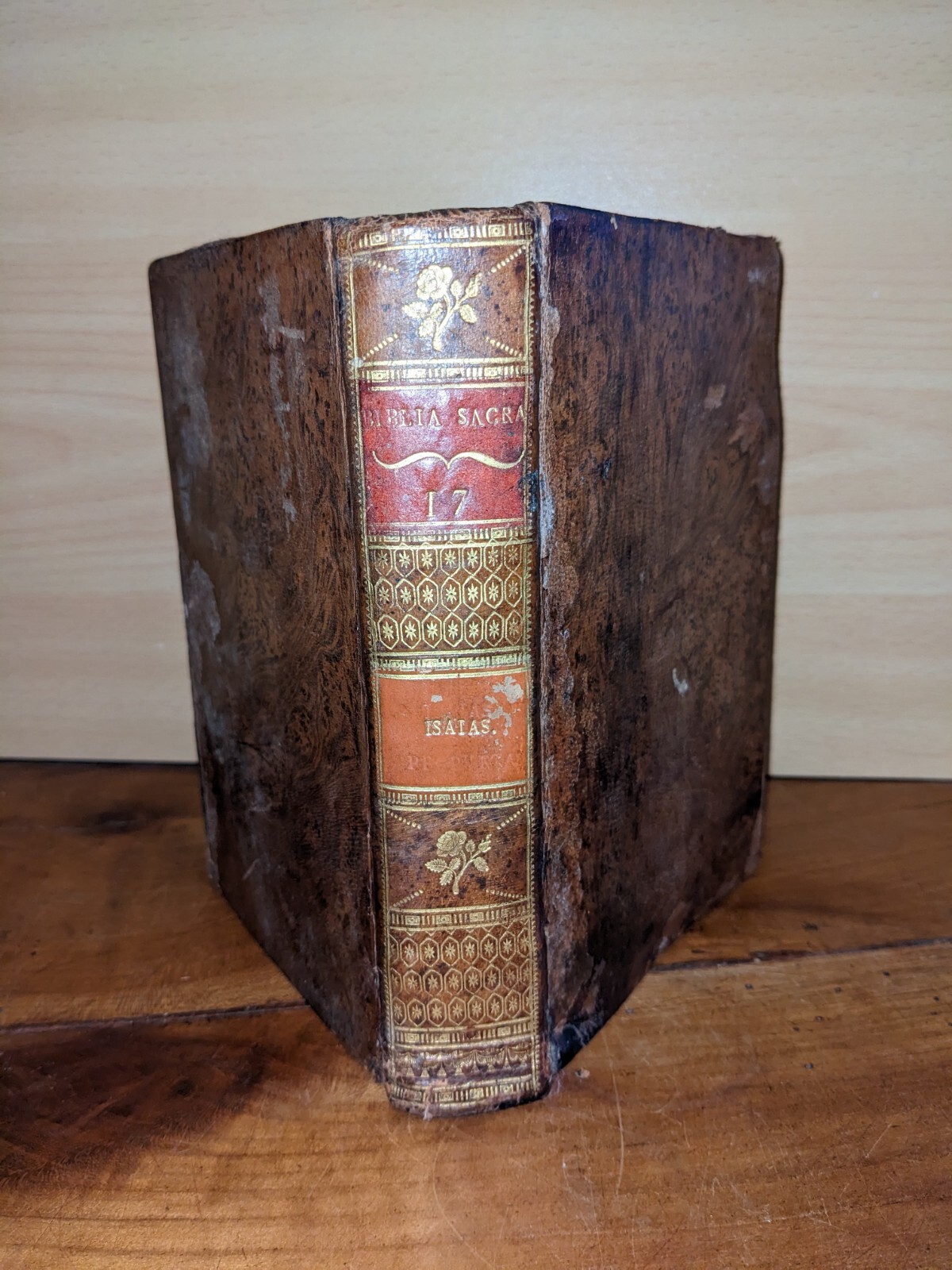 antique book-Isaie -1701