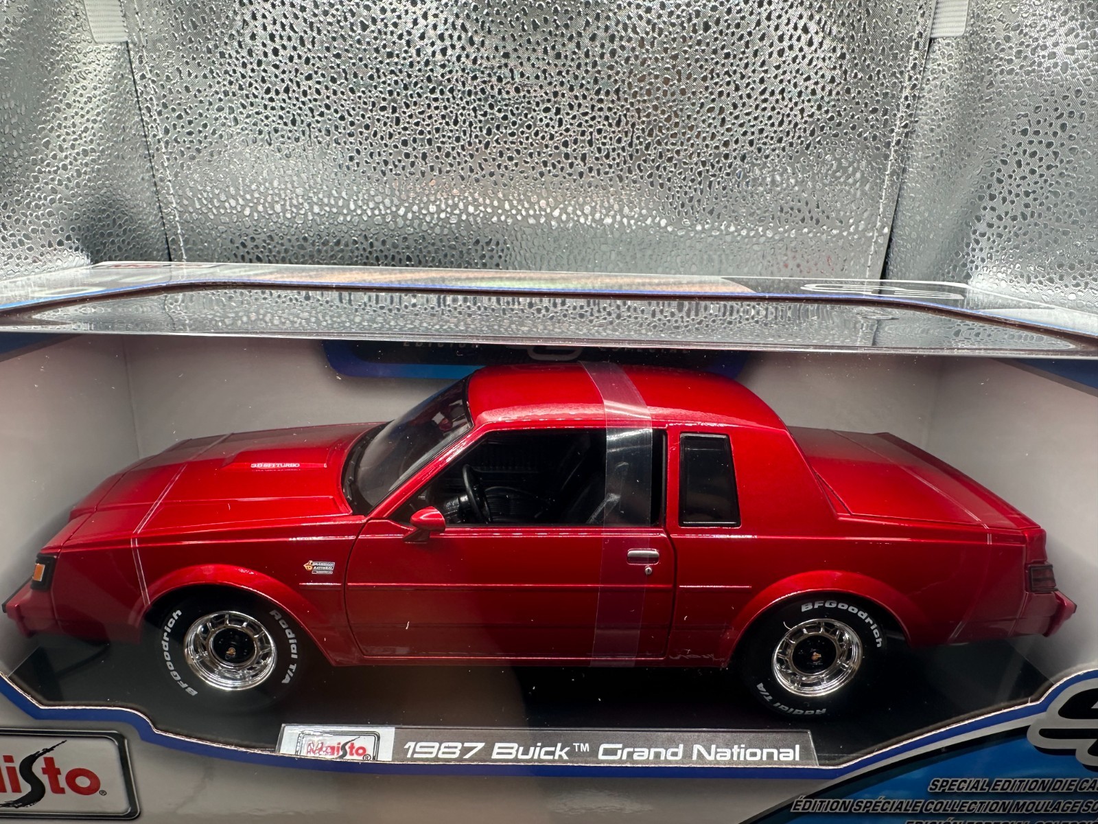 Maisto Buick Grand National 1987 1:18 Diecast Car Red Special Edition Brand New Maisto Buick Grand National 1987 1:18 Diecast Car Red Special Edition Brand New