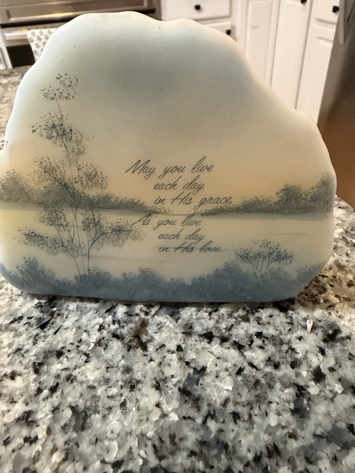 Vintage Fenton Art Glass Hand Painted Iceberg Paperweight Vintage Fenton Art Glass Hand Painted Iceberg Paperweight