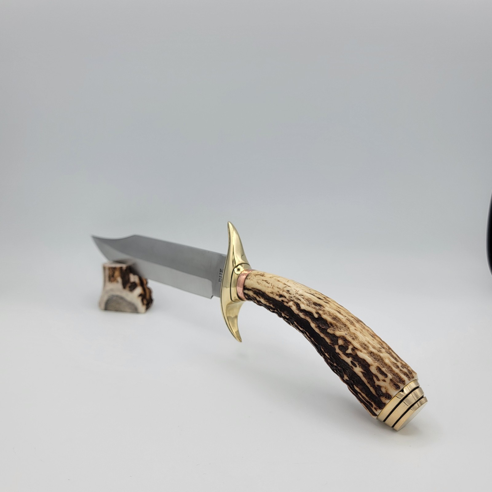 Rue Knives USA Custom Bowie 7.5in Clip Point Sambar Stag Brass/copper Hardware Rue Knives USA Custom Bowie 7.5in Clip Point Sambar Stag Brass/copper Hardware