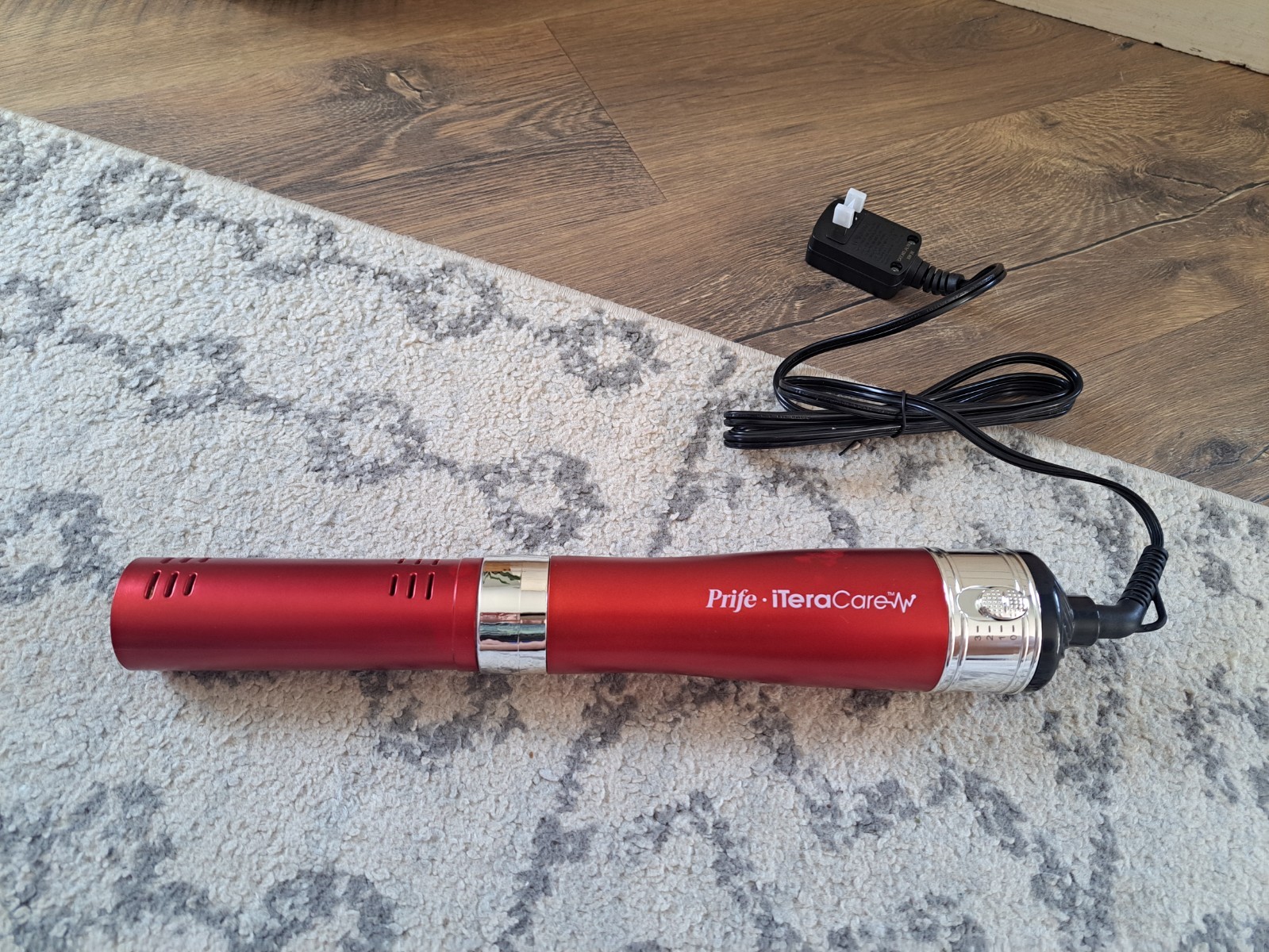 PAINT ISSUE - AUTHENTIC NEW Prife Iteracare Classic Frequency Device Red Wand