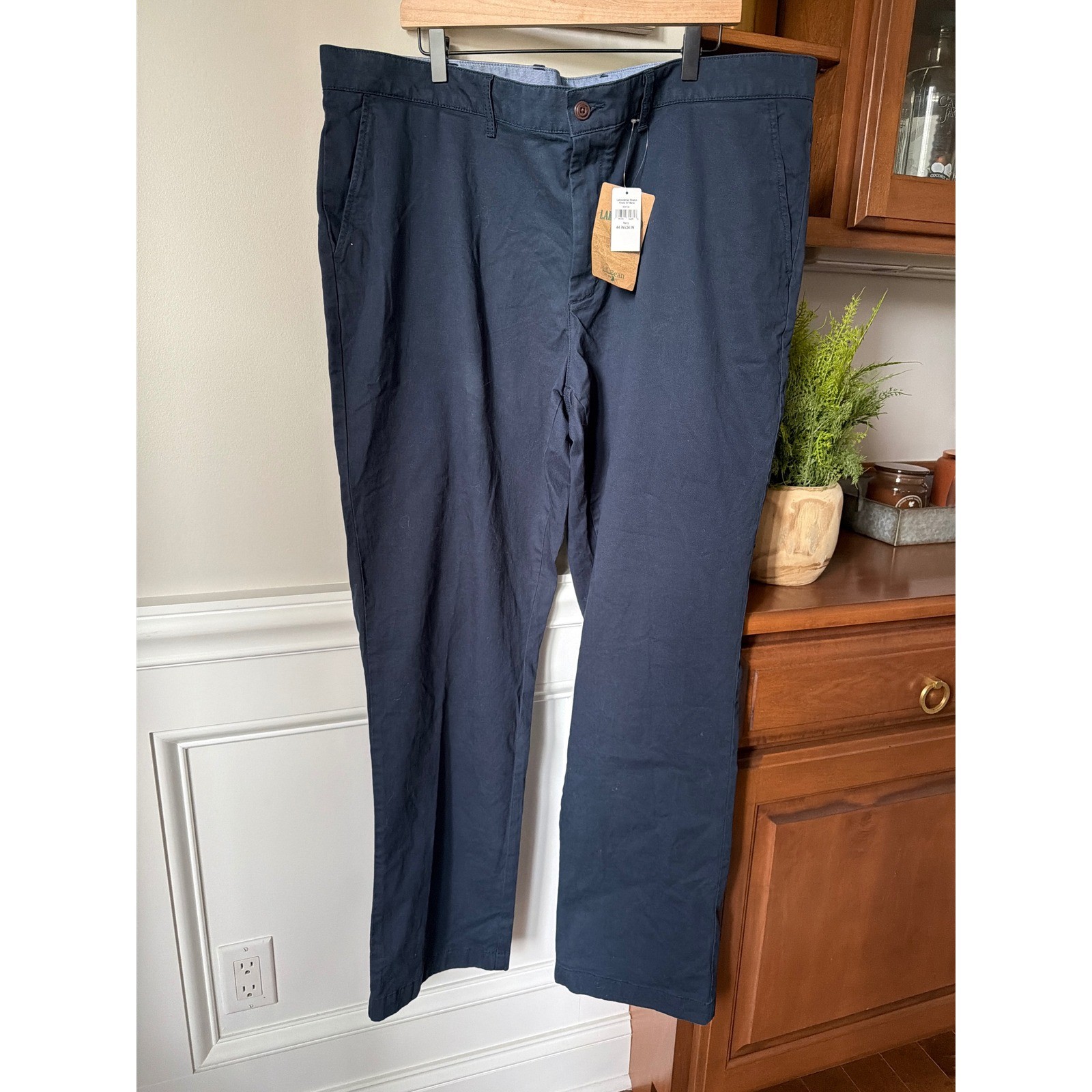 NWT L.L.Bean Men\'s Pants Size 44 x 34 Lakewashed Stretch Khakis Navy Blue Chinos