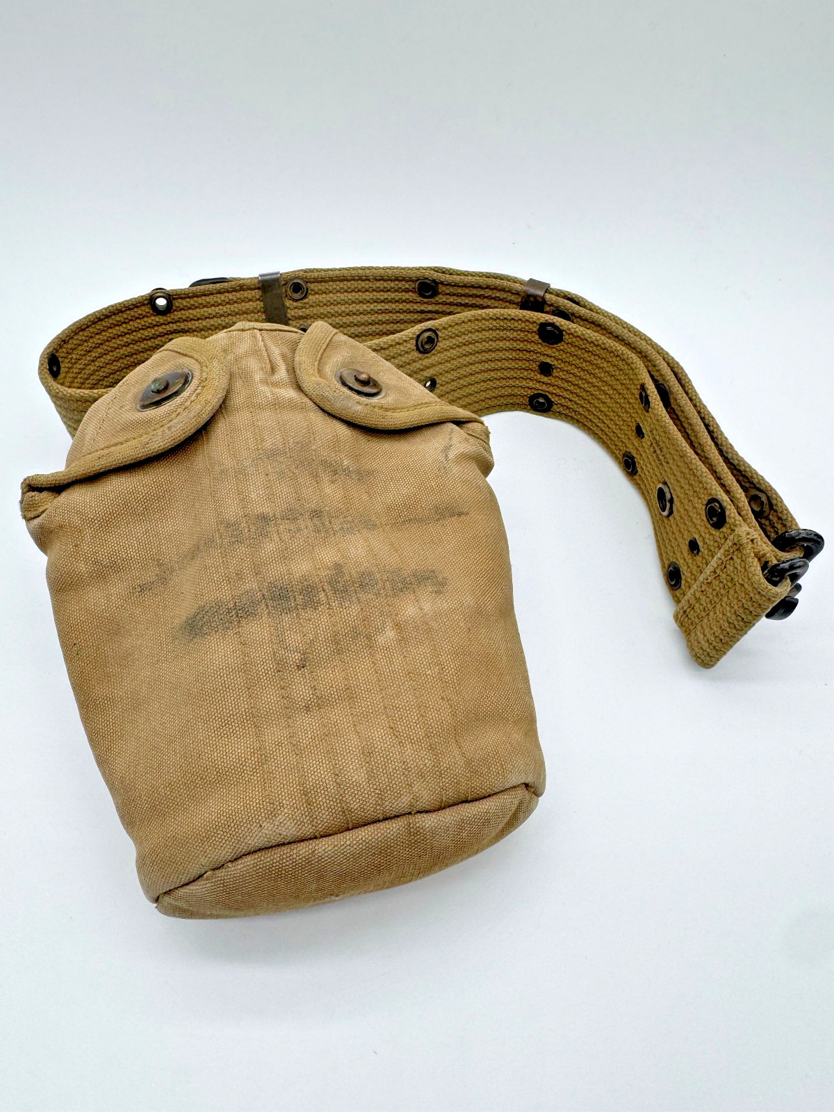 Original WWII US Army Pistol Belt NASCO 1942 w/ US Canteen Cover