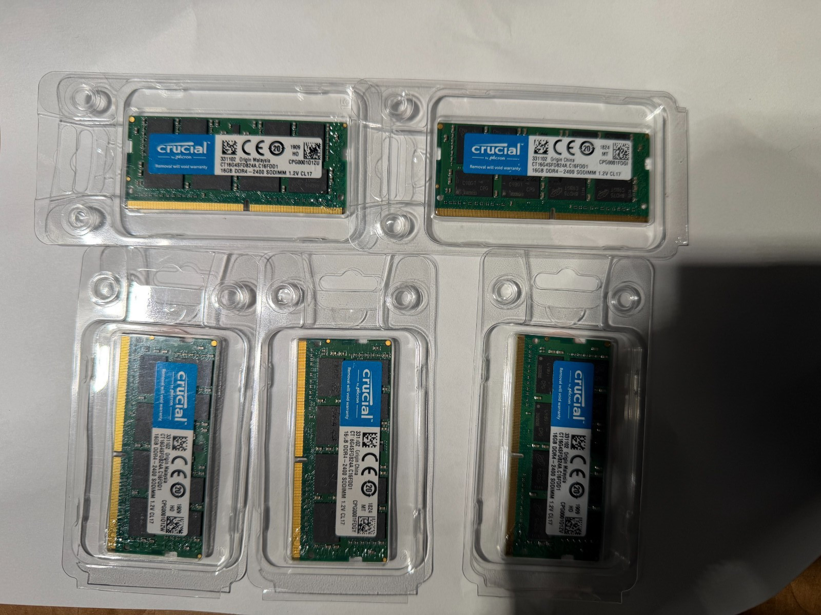 5X 16gb Crucial CT16G4SFD824A 16GB DDR4-2400 (PC4-19200) Memory Modules 80gb tot 5X 16gb Crucial CT16G4SFD824A 16GB DDR4-2400 (PC4-19200) Memory Modules 80gb tot