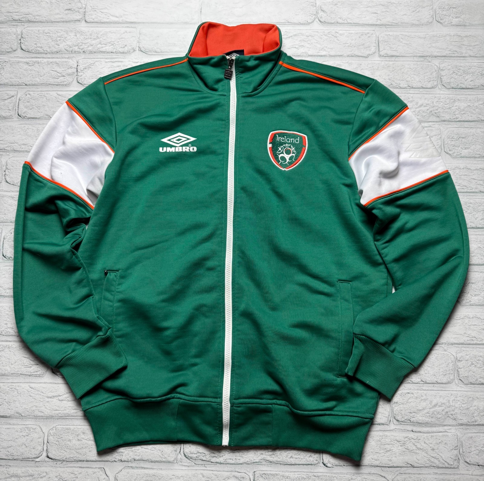 2016/17 IRELAND UMBRO TRACK JACKET SIZE L
