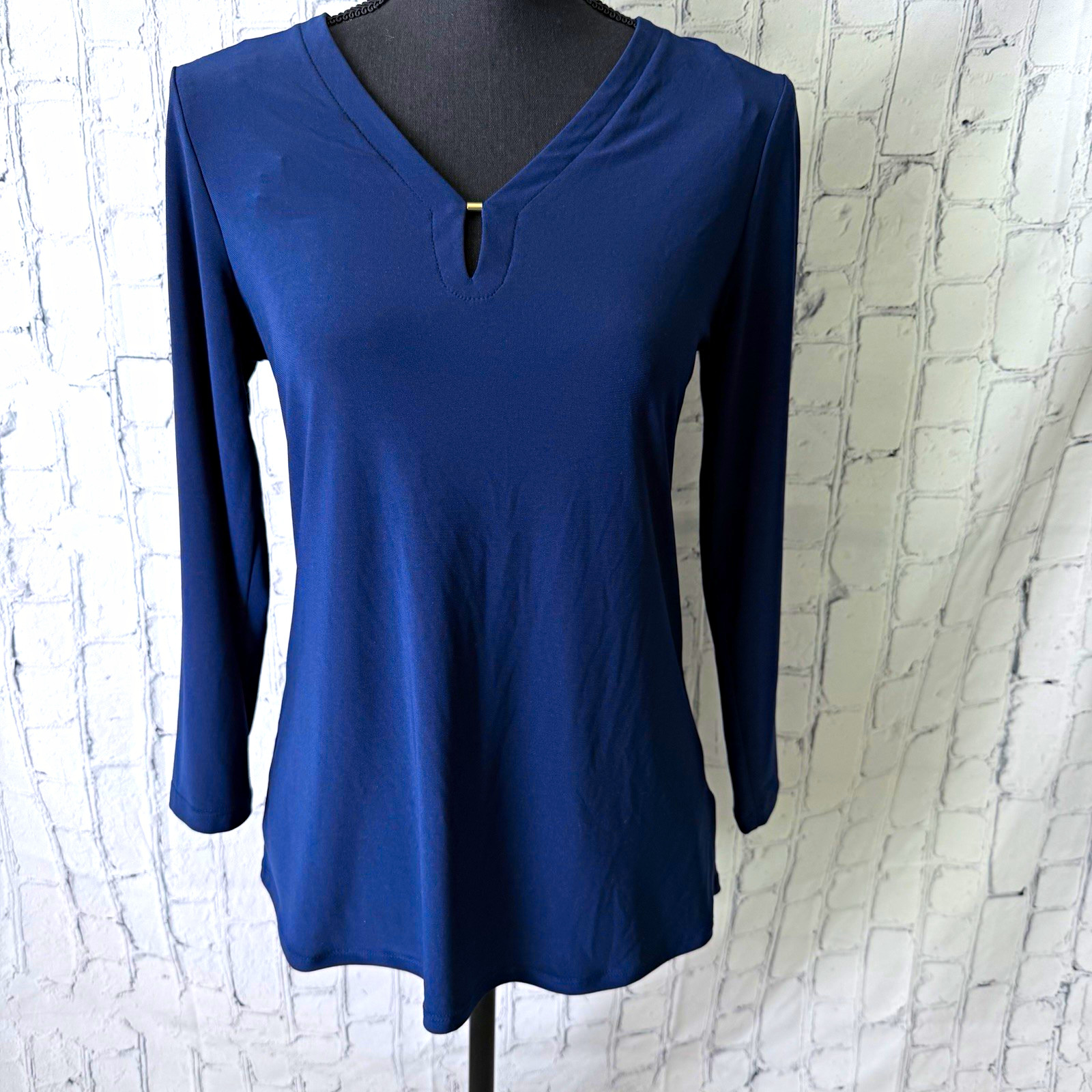 Jones New York Signature Navy Solid Knit V-Neck Long Sleeve Bar Top Women\'s S Jones New York Signature Navy Solid Knit V-Neck Long Sleeve Bar Top Women\'s S