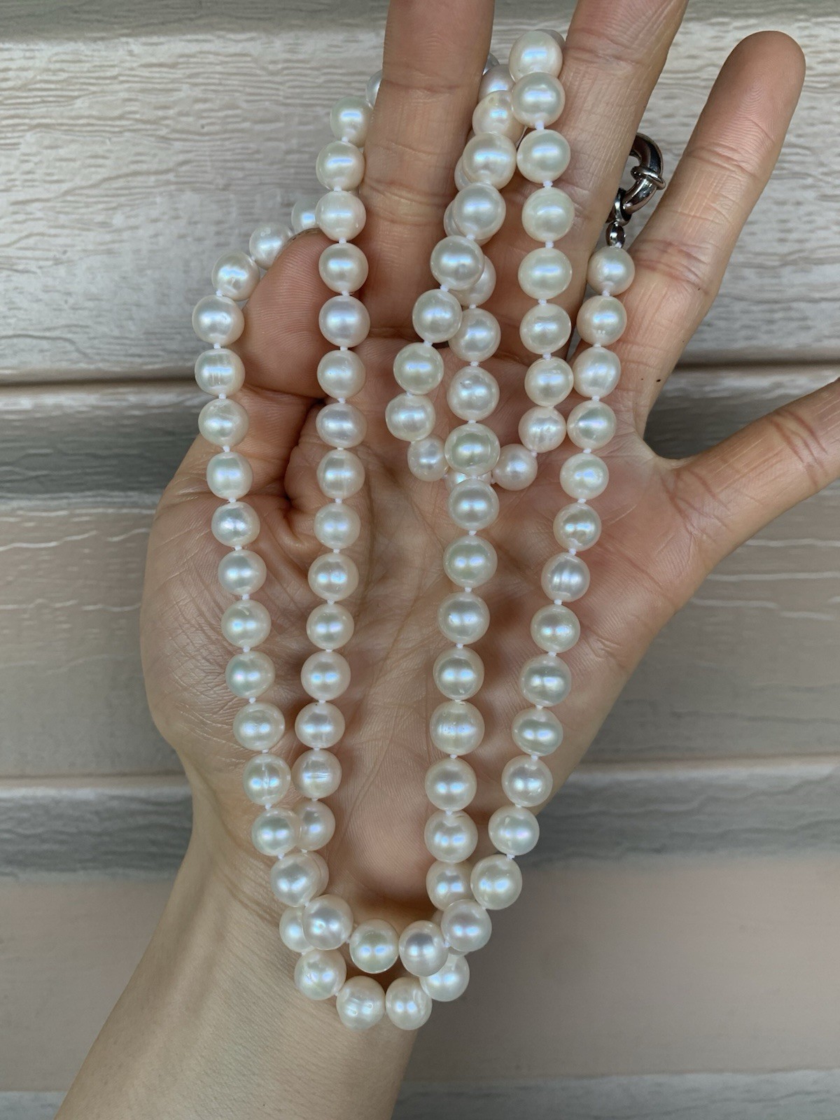32.5” UNUSED Akoya saltwater cultured Pearl beaded necklace 8mm 32.5” UNUSED Akoya saltwater cultured Pearl beaded necklace 8mm