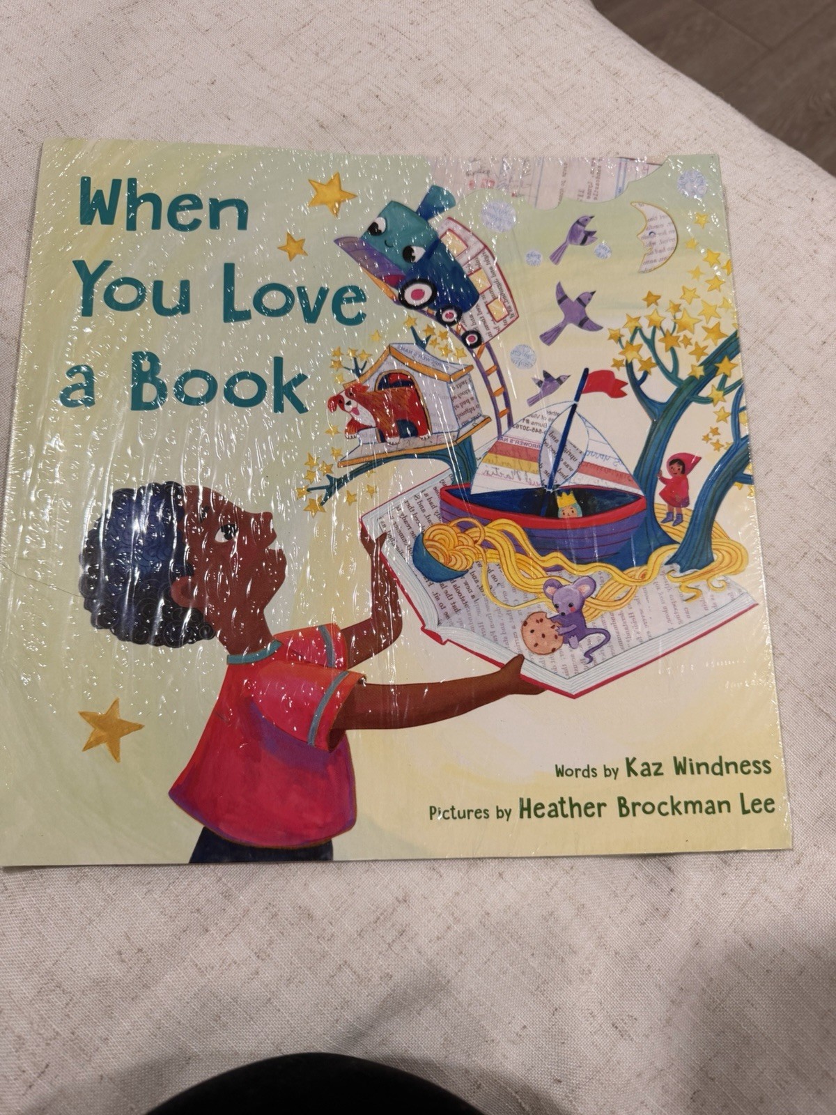 When You Love a Book Paperback Kaz, Lee, Heather Brockman Windnes NEW IN WRAP When You Love a Book Paperback Kaz, Lee, Heather Brockman Windnes NEW IN WRAP