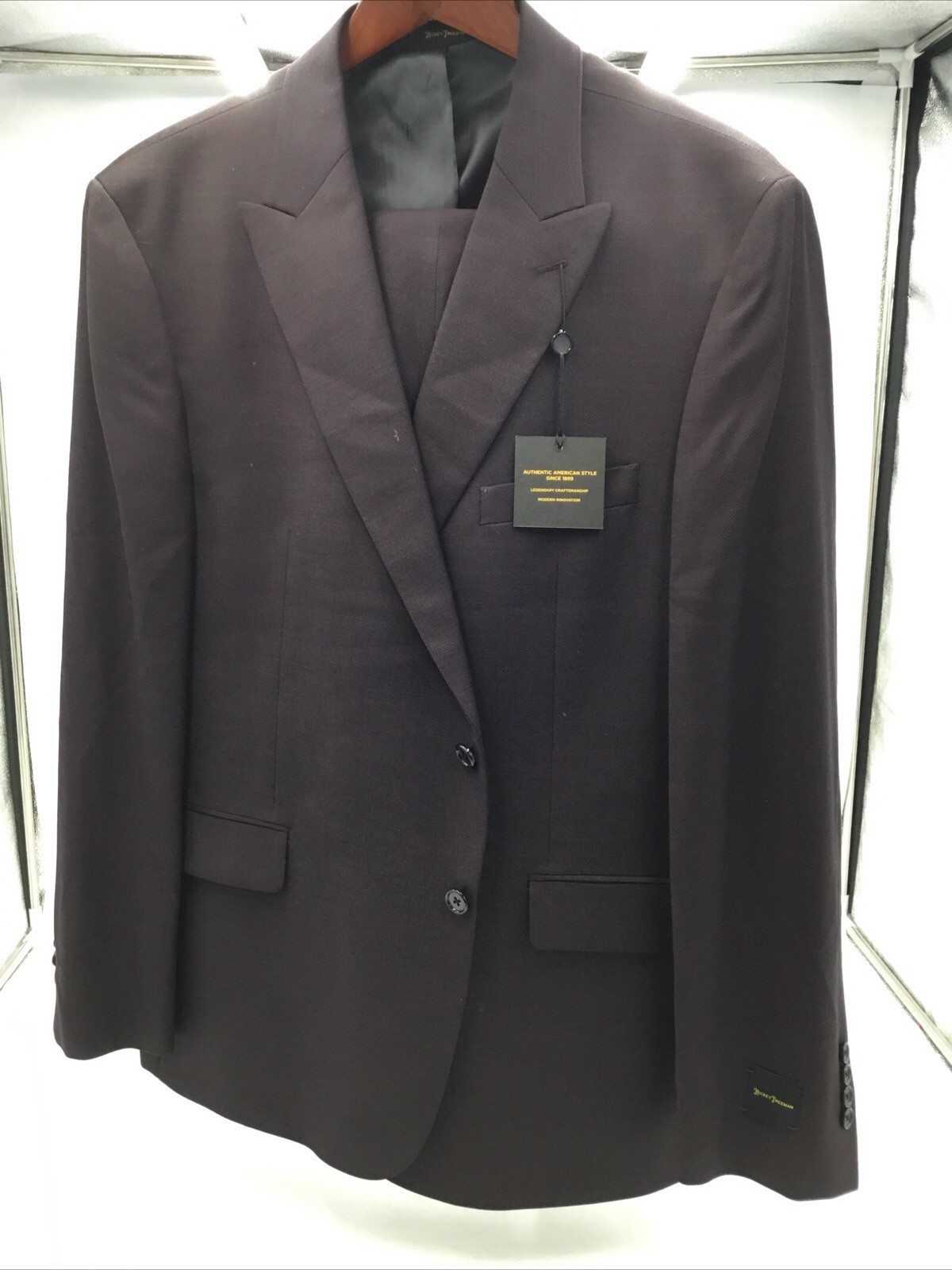 $595 Hickey Freeman Modern Fit Flat Front Solid 2-Piece Suit Wine Size 50Reg 45W $595 Hickey Freeman Modern Fit Flat Front Solid 2-Piece Suit Wine Size 50Reg 45W