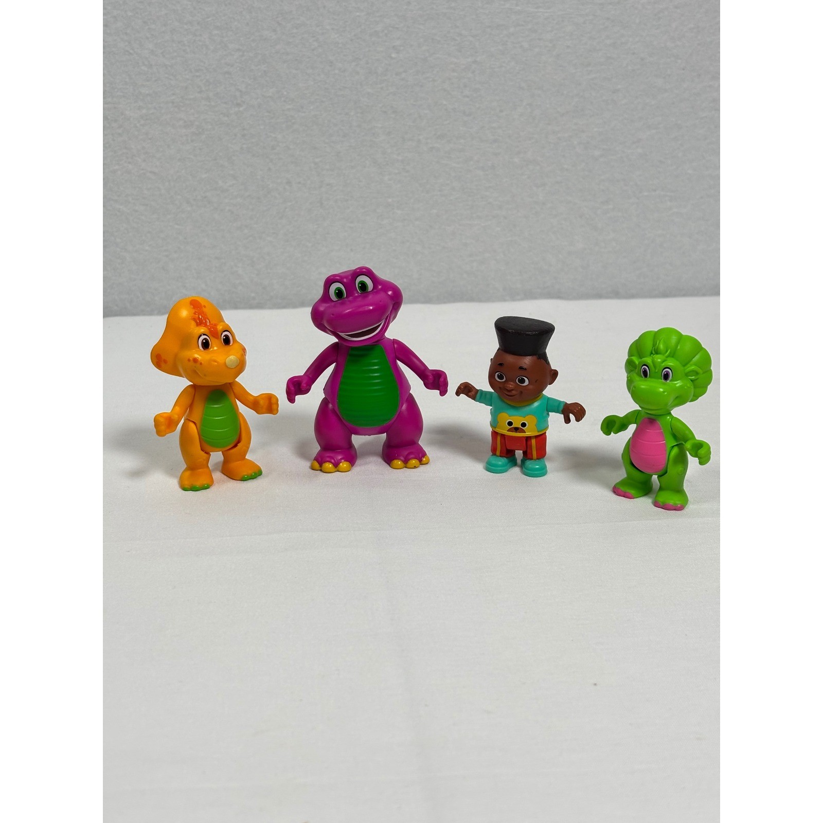 Barney and Friends Action Figure Set Barney Baby Bop BJ JHB26 Lyons 4 Piece Toy Barney and Friends Action Figure Set Barney Baby Bop BJ JHB26 Lyons 4 Piece Toy
