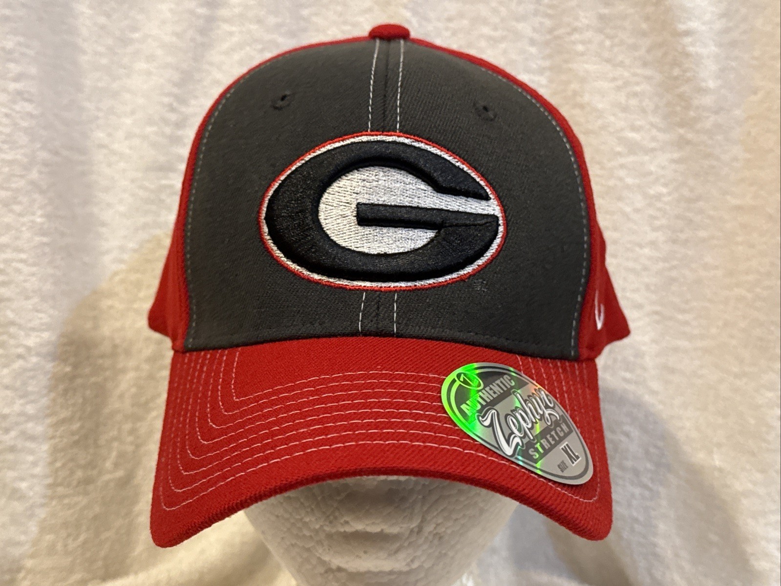 SWEET Georgia Bulldogs Adult Sz XL Fitted Zephyr Stretch Multi-Color Hat, NWT