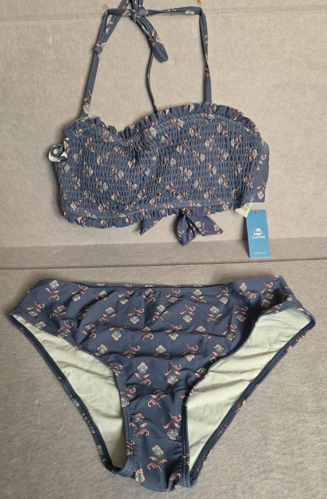 CUPSHE Blue Floral Smocked 2 PC Bikini Set Women\'s Size L Ruffle Bandeau NWT