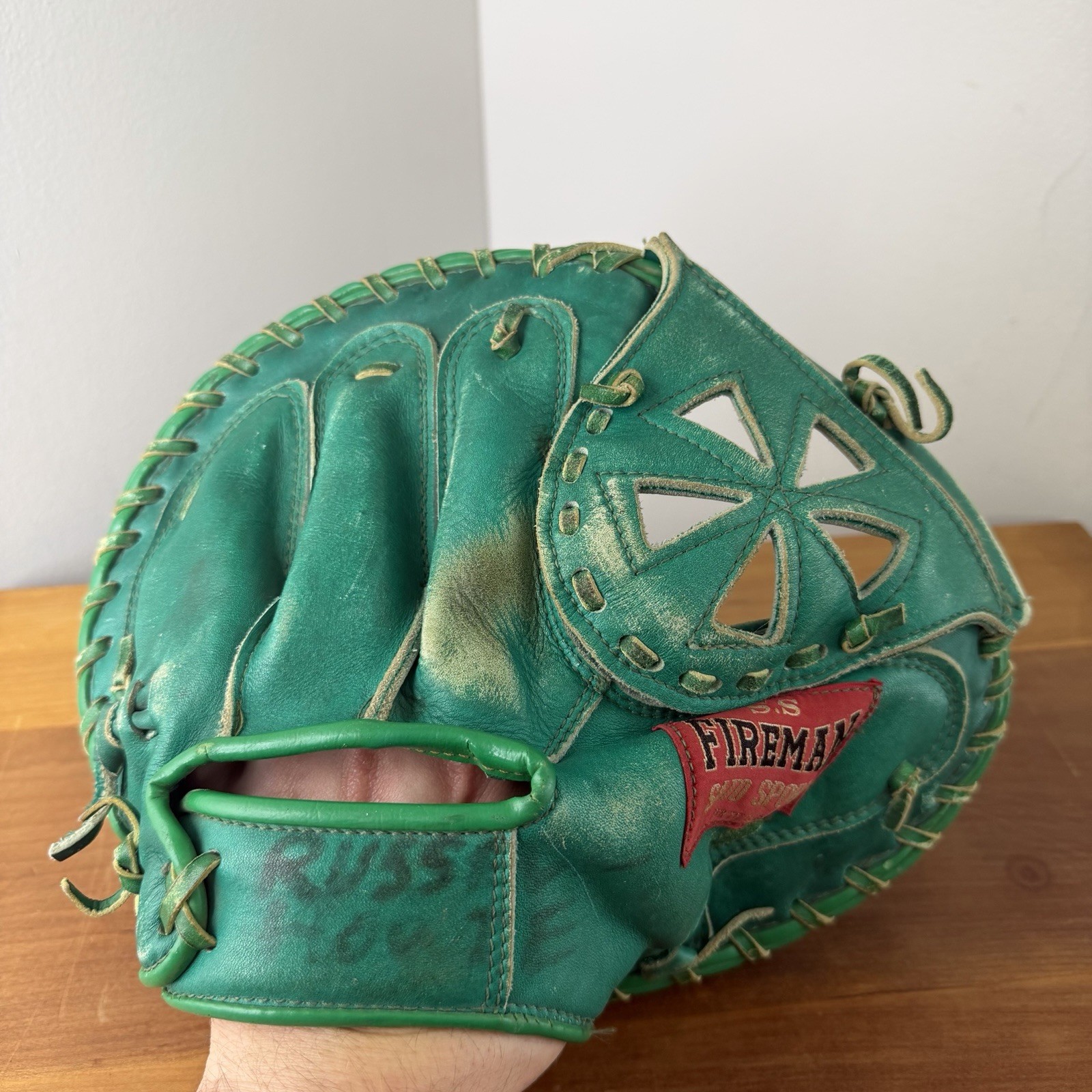 Antique Vintage Green S.S Fireman Sato Sports Tokyo Osaka Rare Baseball Glove