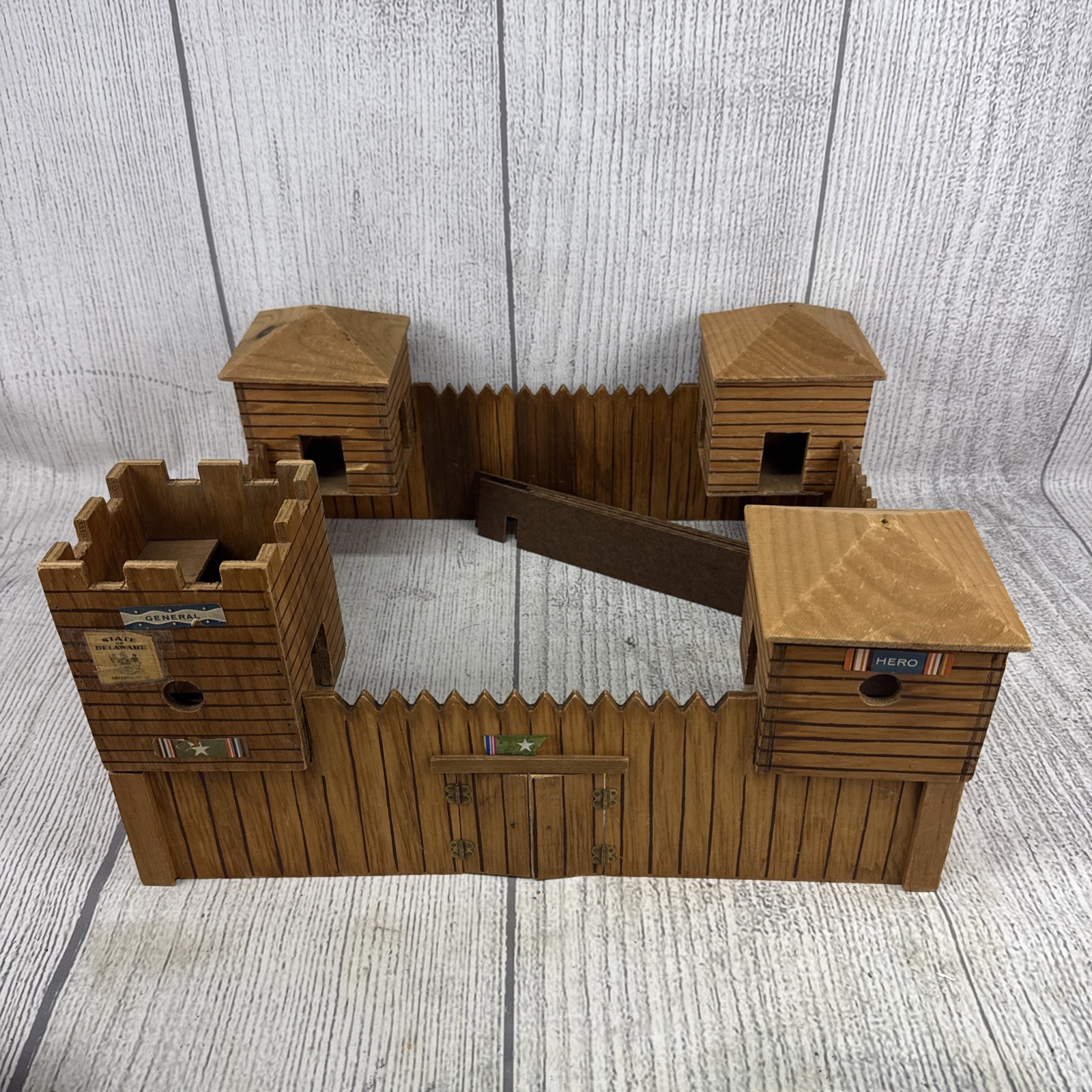 Vtg Fort Cherokee REVENGE Wooden WALLS towers Cowboys & Indians 1960’s